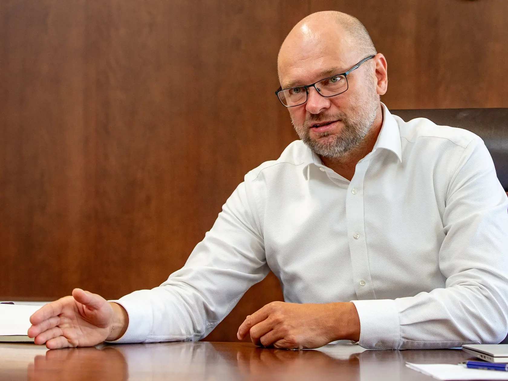 Mladiství od 15 rokov veku totiž môžu po novom od marca tohto roka brigádovať, je to však podľa SaS spojené s veľkou byrokraciou.