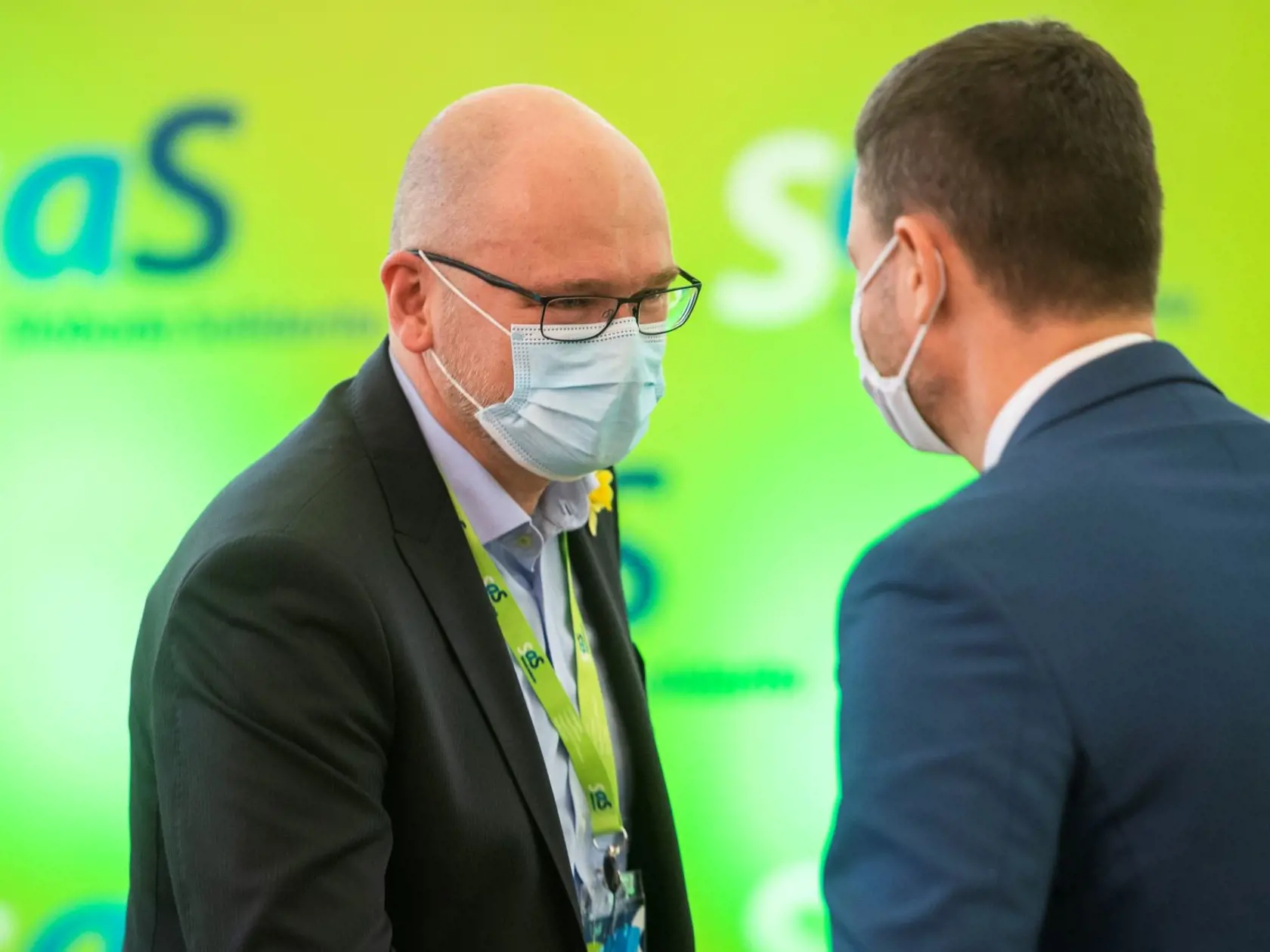 "Zmapovali sme situáciu, ako po mesiaci letných prázdnin funguje možnosť pracovať pre 15-ročných. Z našich zistení vyplynulo, že doteraz inšpektoráty práce zaevidovali 48 žiadostí na výkon ľahkých prác," tlmočila poslankyňa Národnej rady (NR) SR za SaS Jarmila Halgašová.