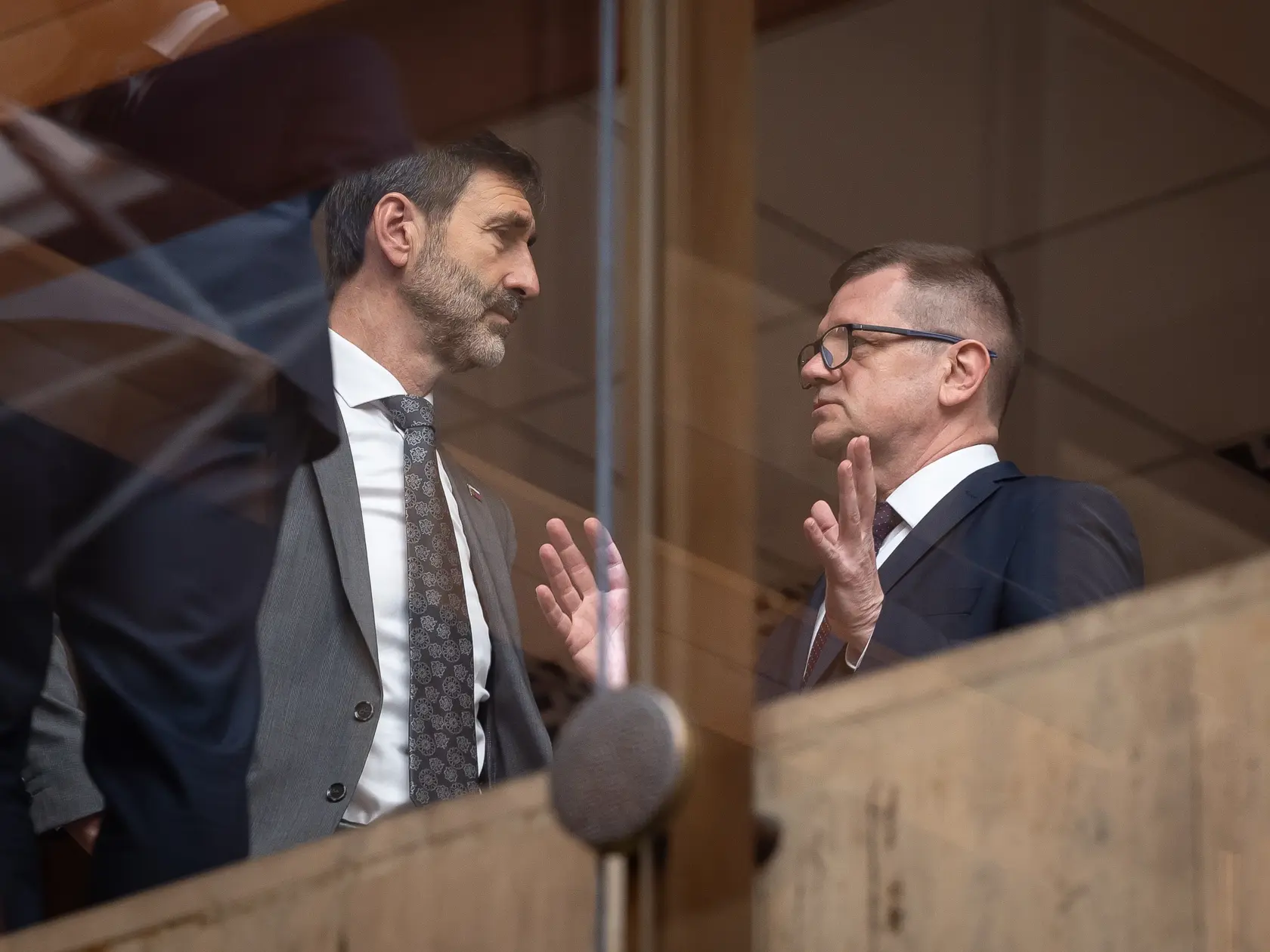 79. schôdza - Úrad vlády Slovenskej republiky. Na snímke zľava  je Juraj Blanár, minister zahraničných vecí a európskych záležitostí Slovenskej republiky a Peter Kmec.