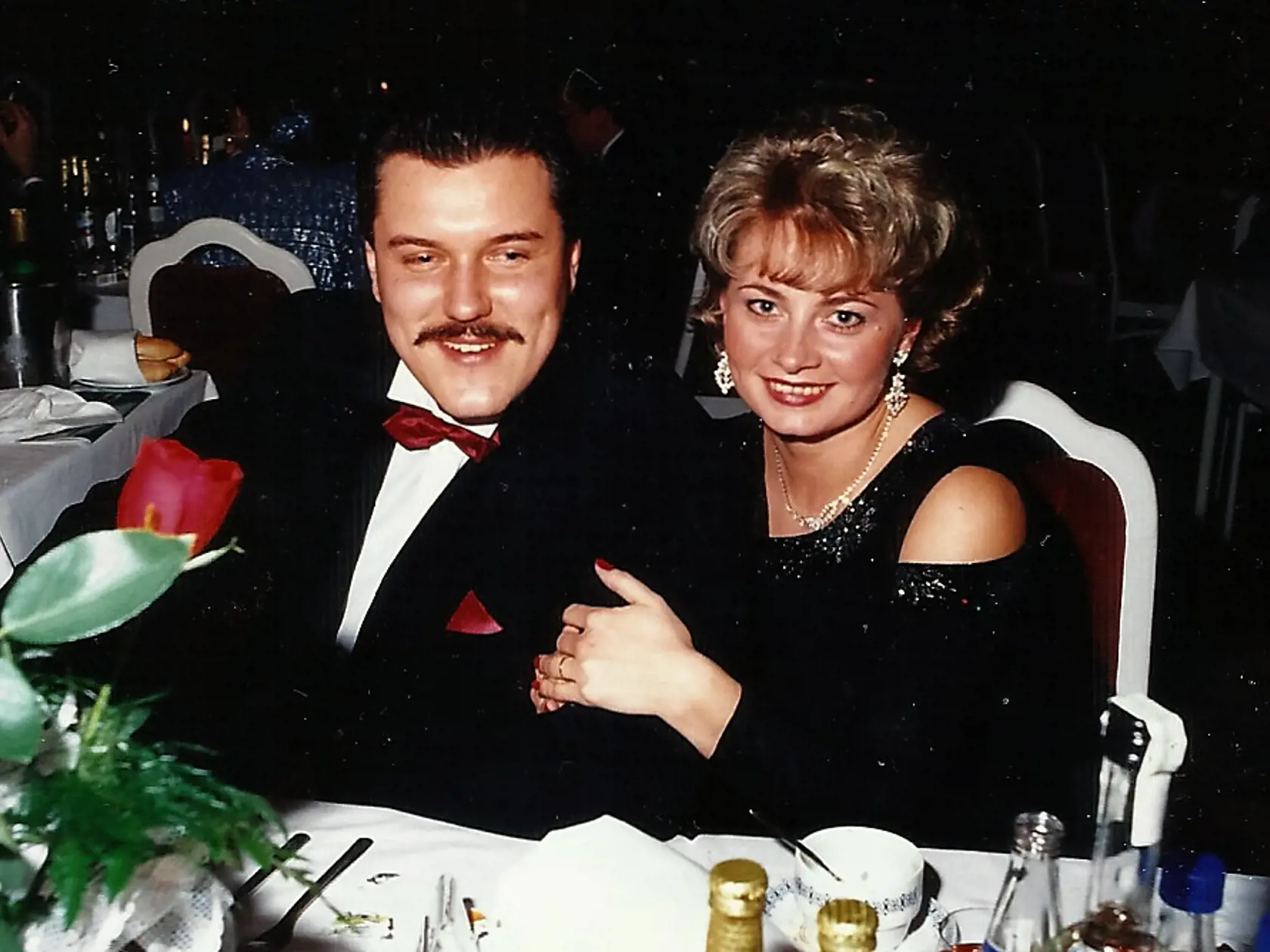 Manželia Černákovci boli kedysii spolu šťastní. Foto z Plesu podnikateľov v roku 1995.