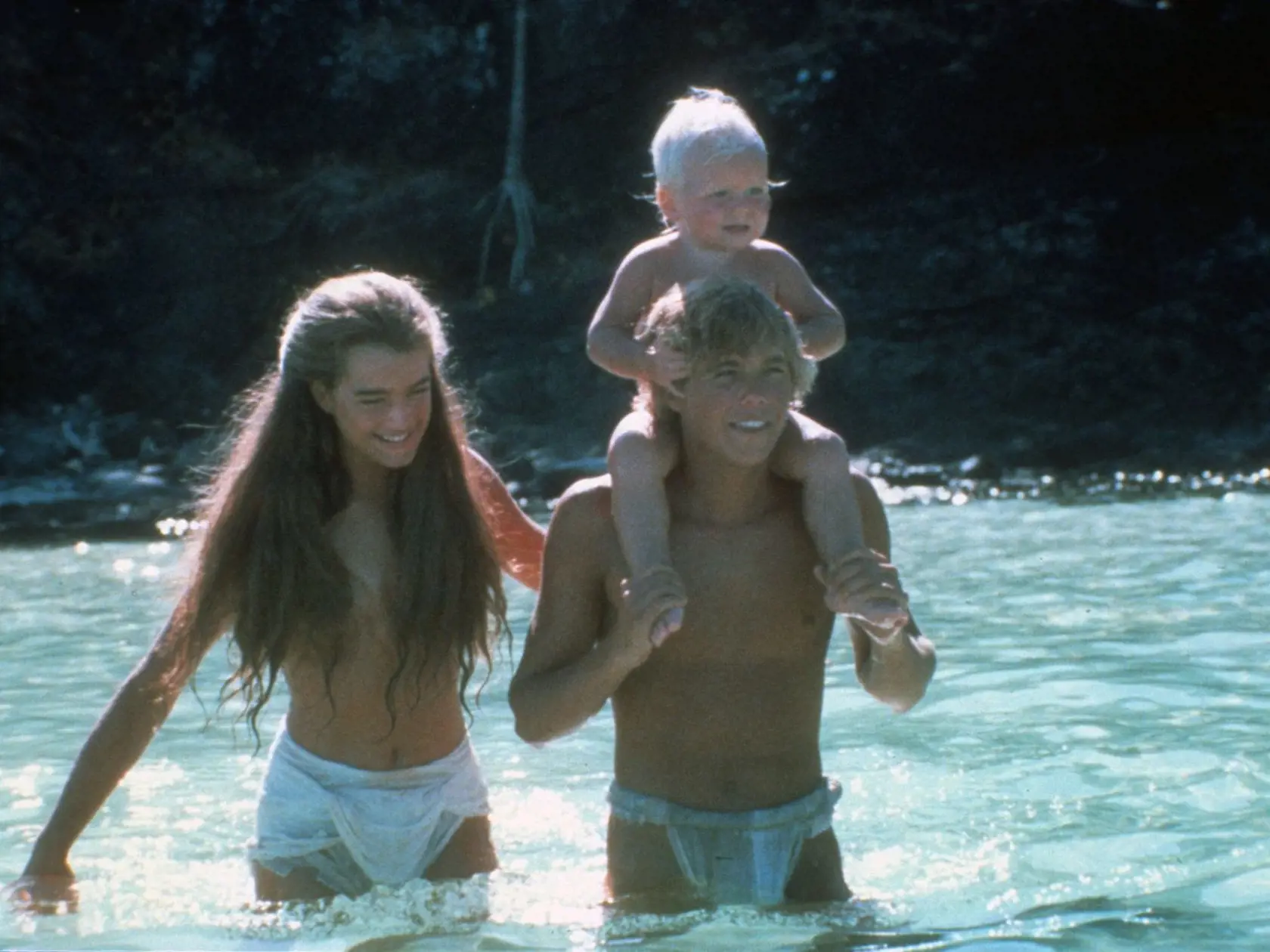 V kultovej Modrej lagúne s krásnou Brooke Shields.