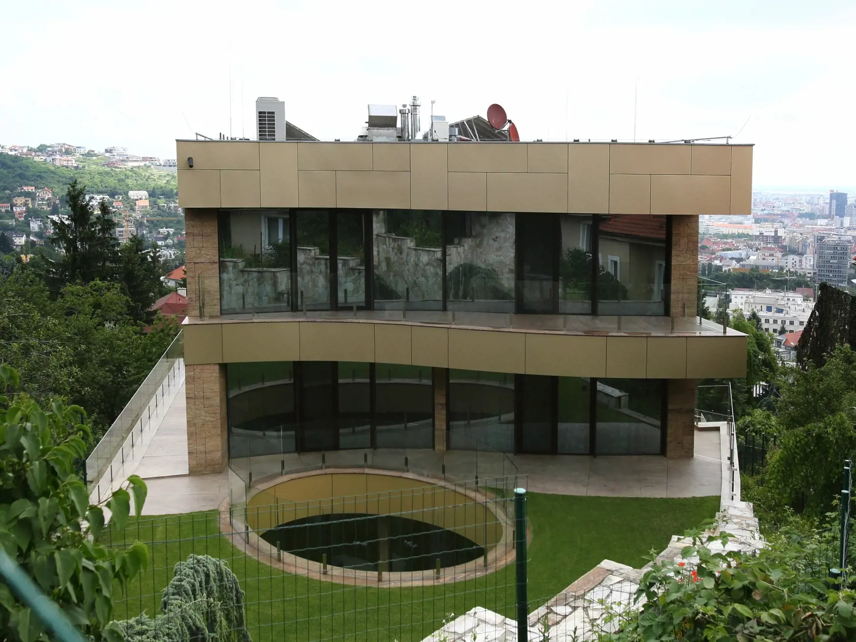 Bašternákova vila v Bratislave.