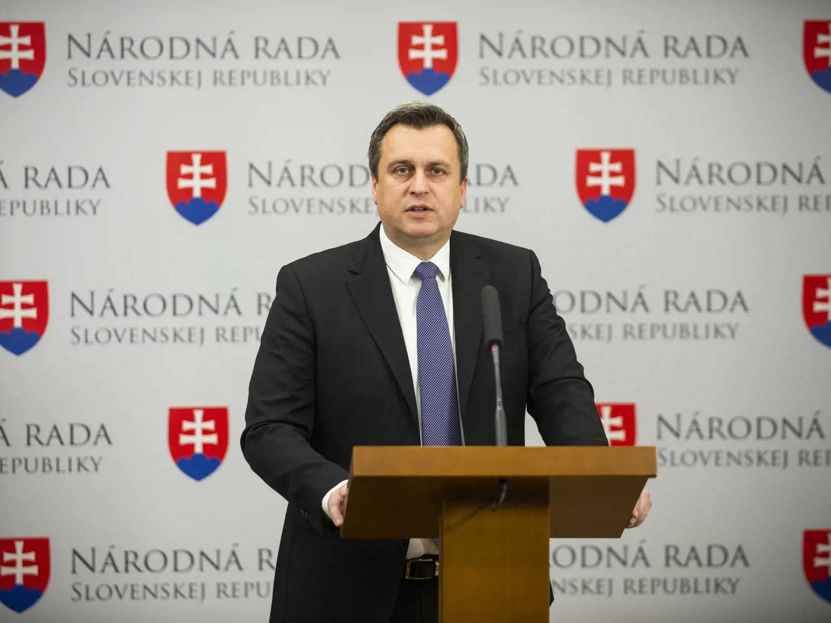 Andrej Danko sa na útoky Jána Slotu napokon rozhodol nereagovať.