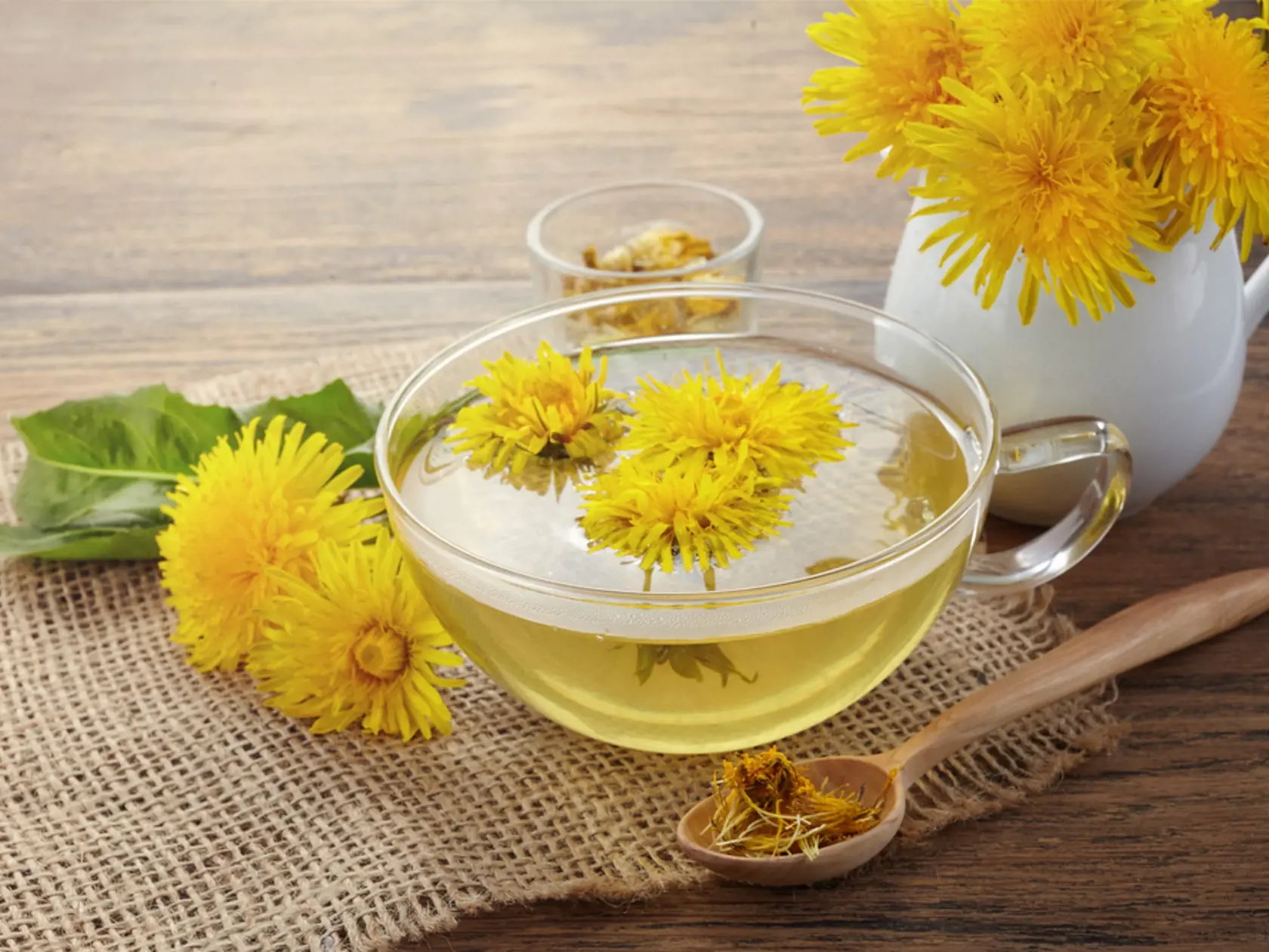 Cup,Ph,Healthy,Dandelion,Tea,On,Vintage,Wooden,Background.,Fresh