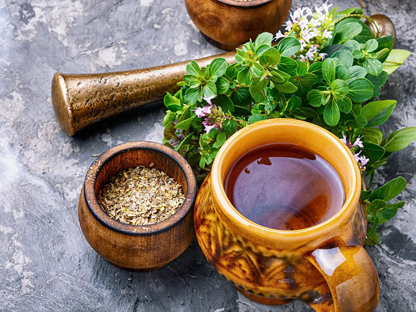 Medicinal,Tea,From,Marjoram,Leaves.herbal,Tea,With,Oregano.