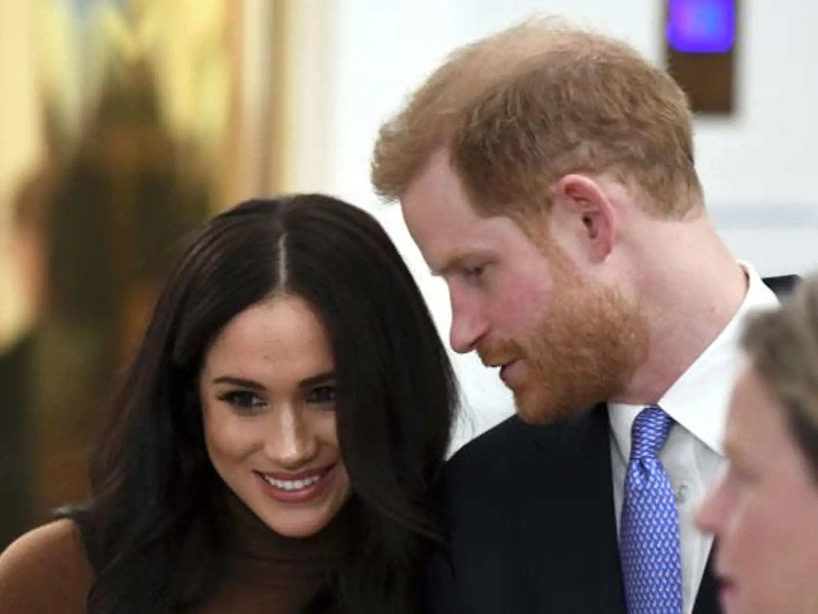 ŠOK! Fanúšikovia upozornili na fotografiu, na ktorej princ Harry: Už si našiel... (FOTO)