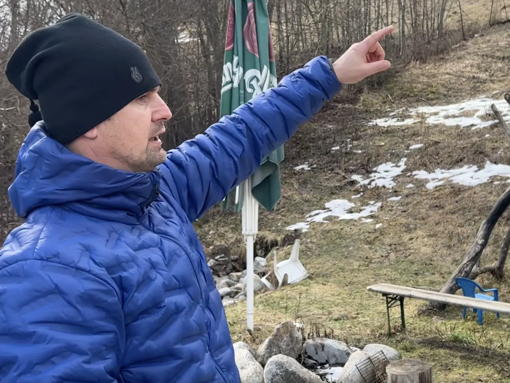 Hotel v Bystrej v okrese Brezno bol známy aj ako brloh mafiánov. Pred vyše dvadsiatimi rokmi sa v ňom stretávalo podsvetie a podľa výpovedí sa v hoteli diali hrozné veci. Na staré časy si zaspomínal aj bývalý prevádzkar penziónu Ivan Štulrajter.