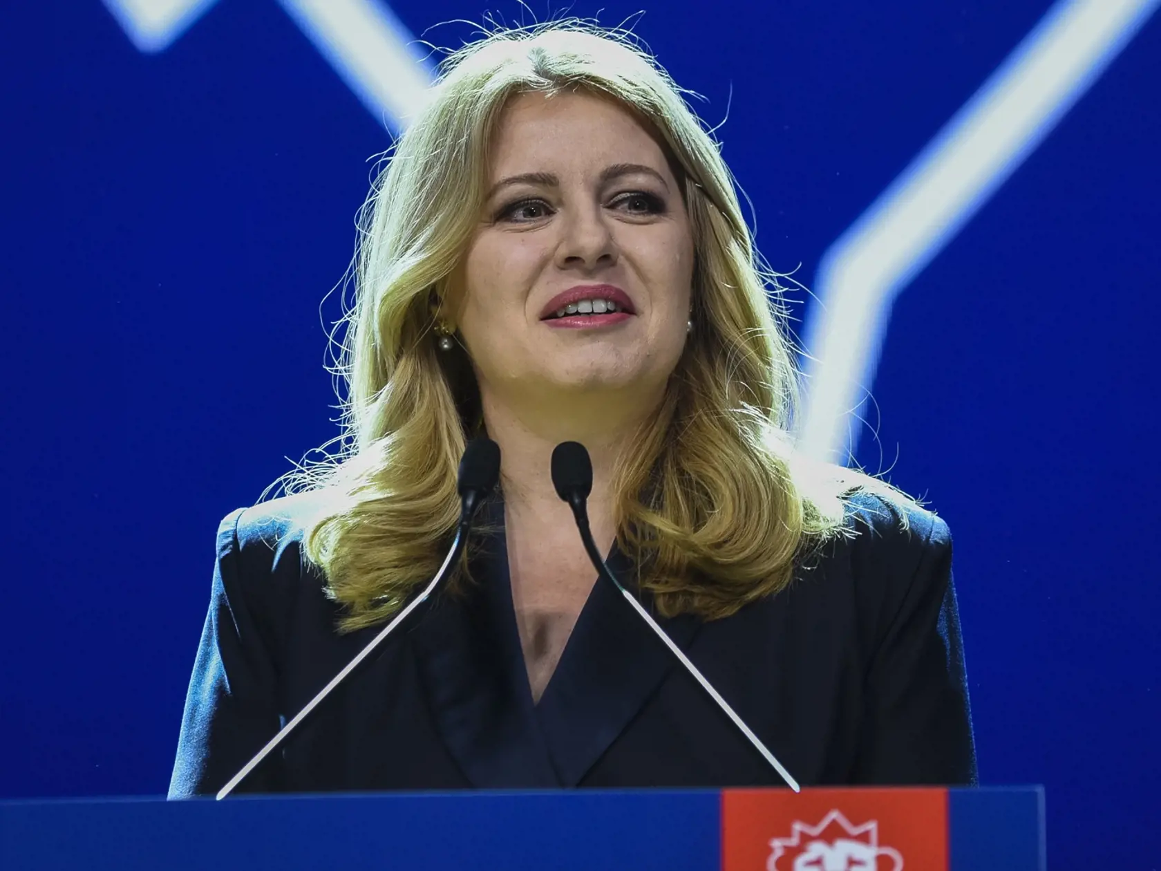 Vyhrážky prišli okrem moderátorky RTVS podľa Hamrana aj prezidentke Zuzane Čaputovej.