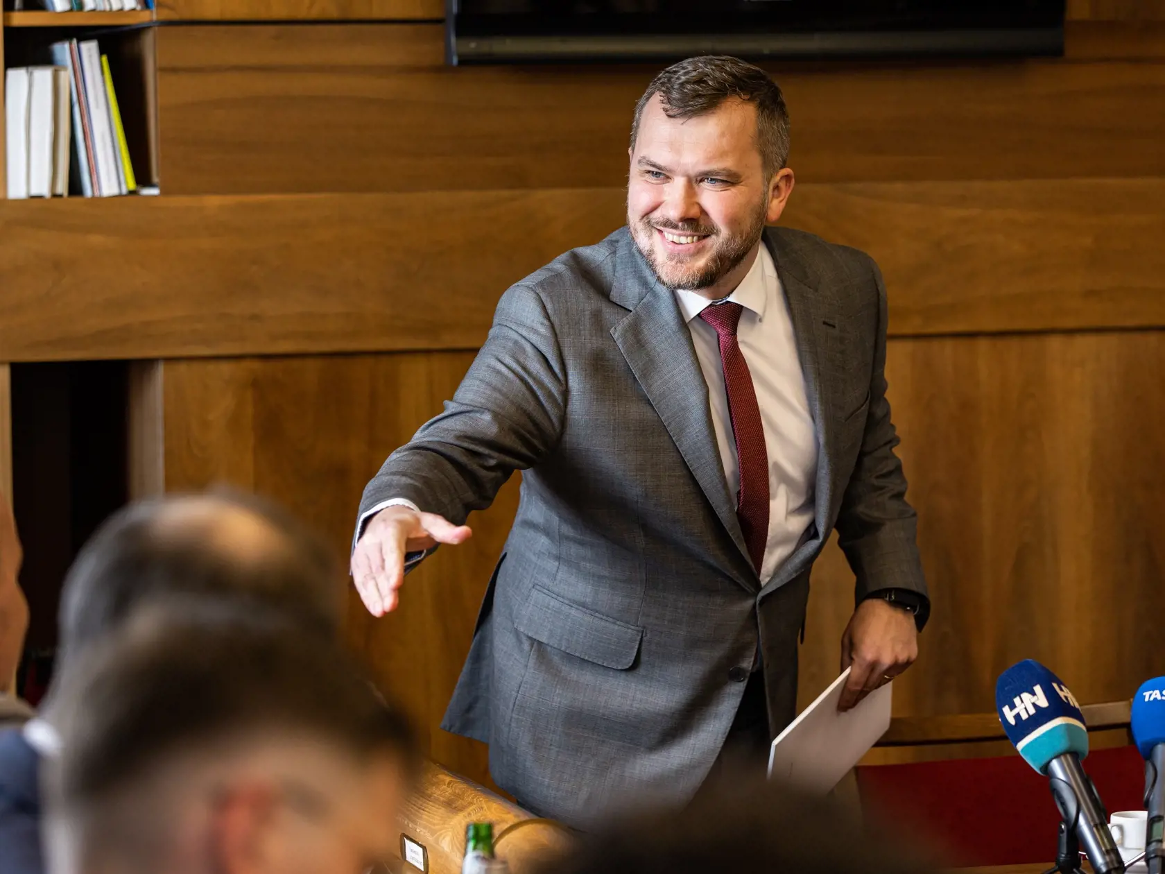 Zasadnutie výboru NR SR pre kultúru a médiá. Na snímke Viliam Karas.
