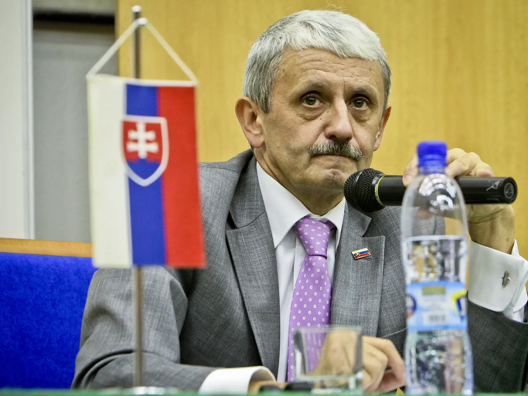 Mikuláš Dzurinda - archívny záber