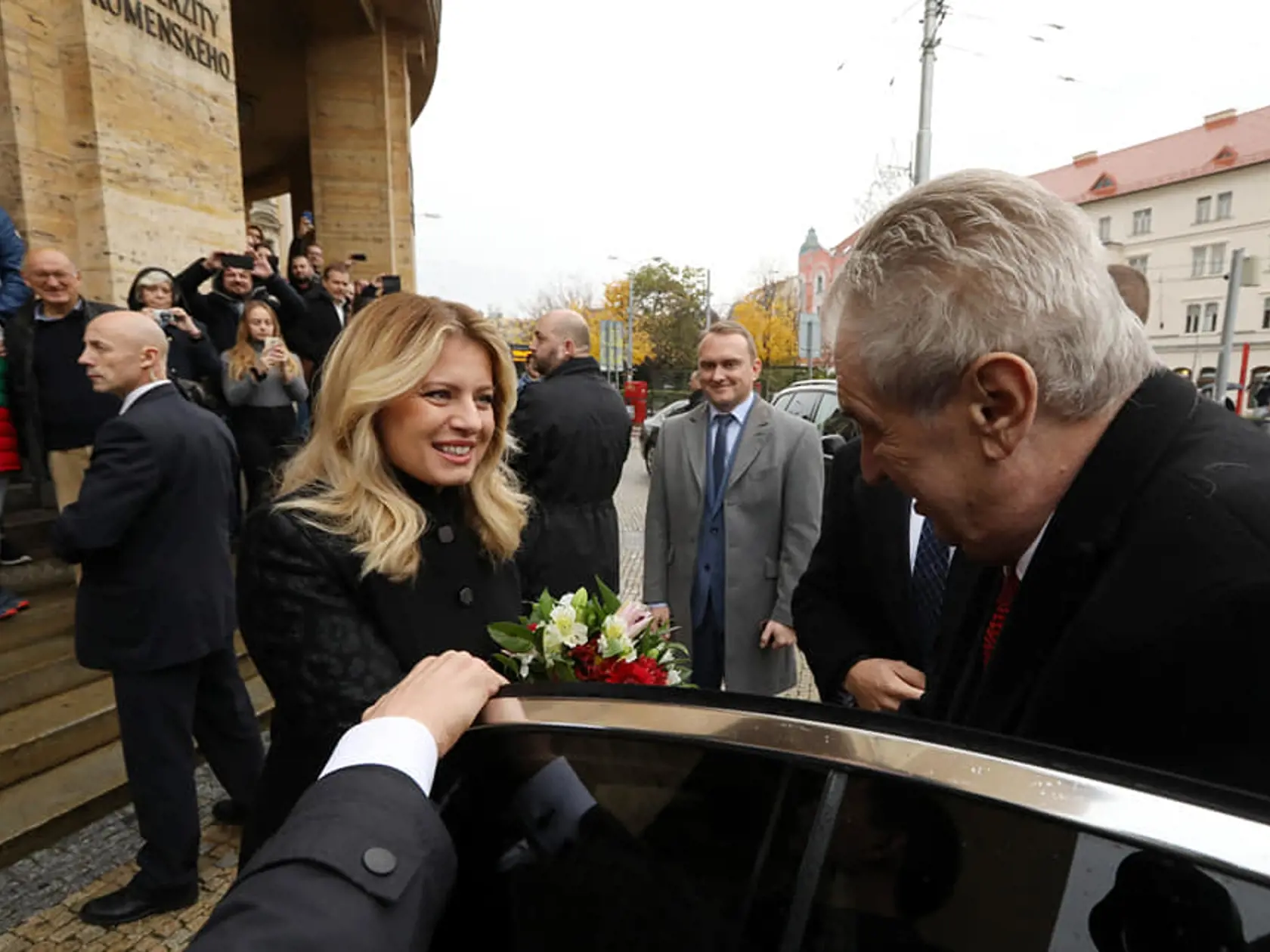 Zuzana Čaputová sa stretla s prezidentom Českej republiky Milošom Zemanom.