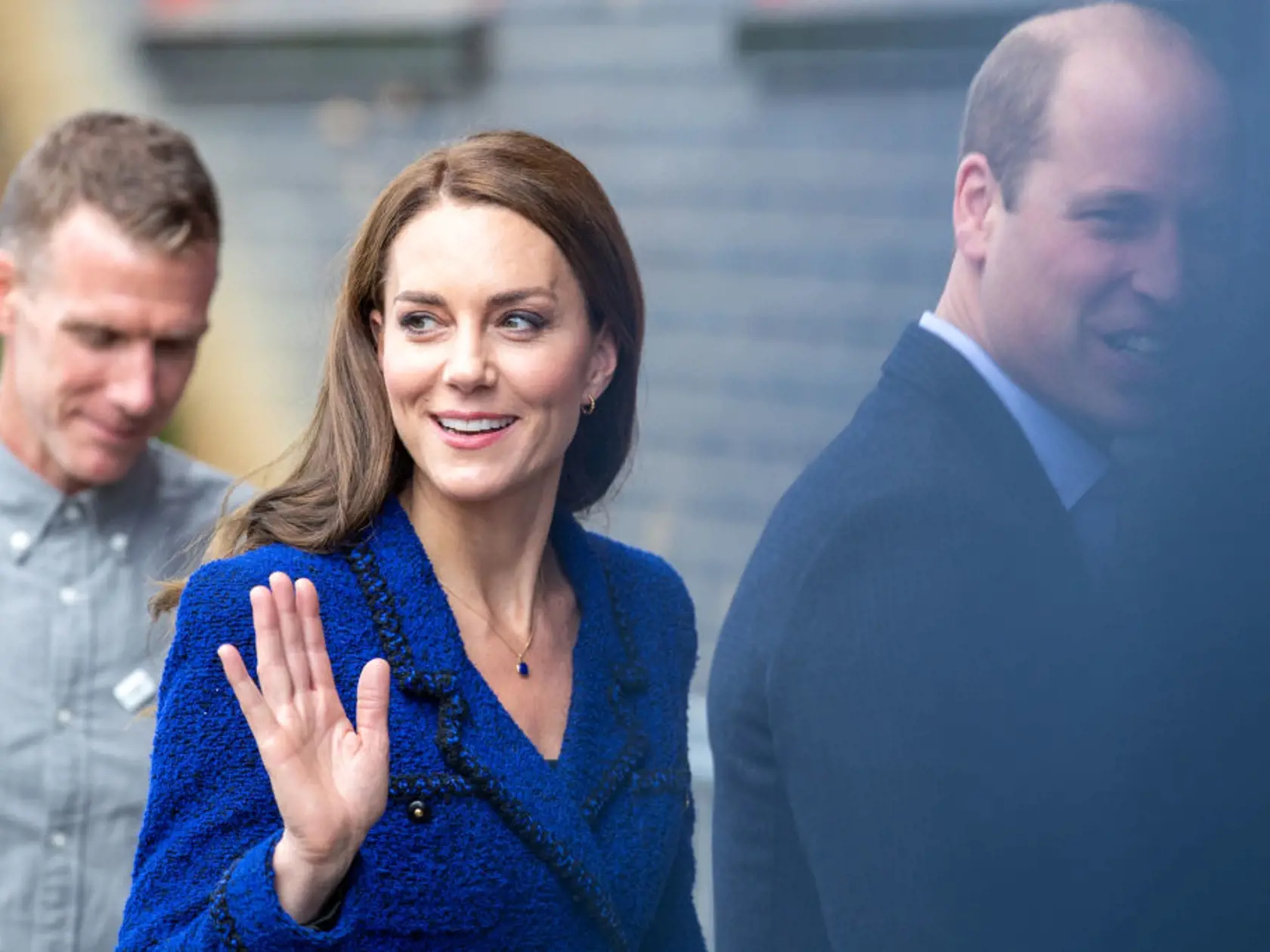 Princezná Kate žiarila v modrom tvídovom saku.
