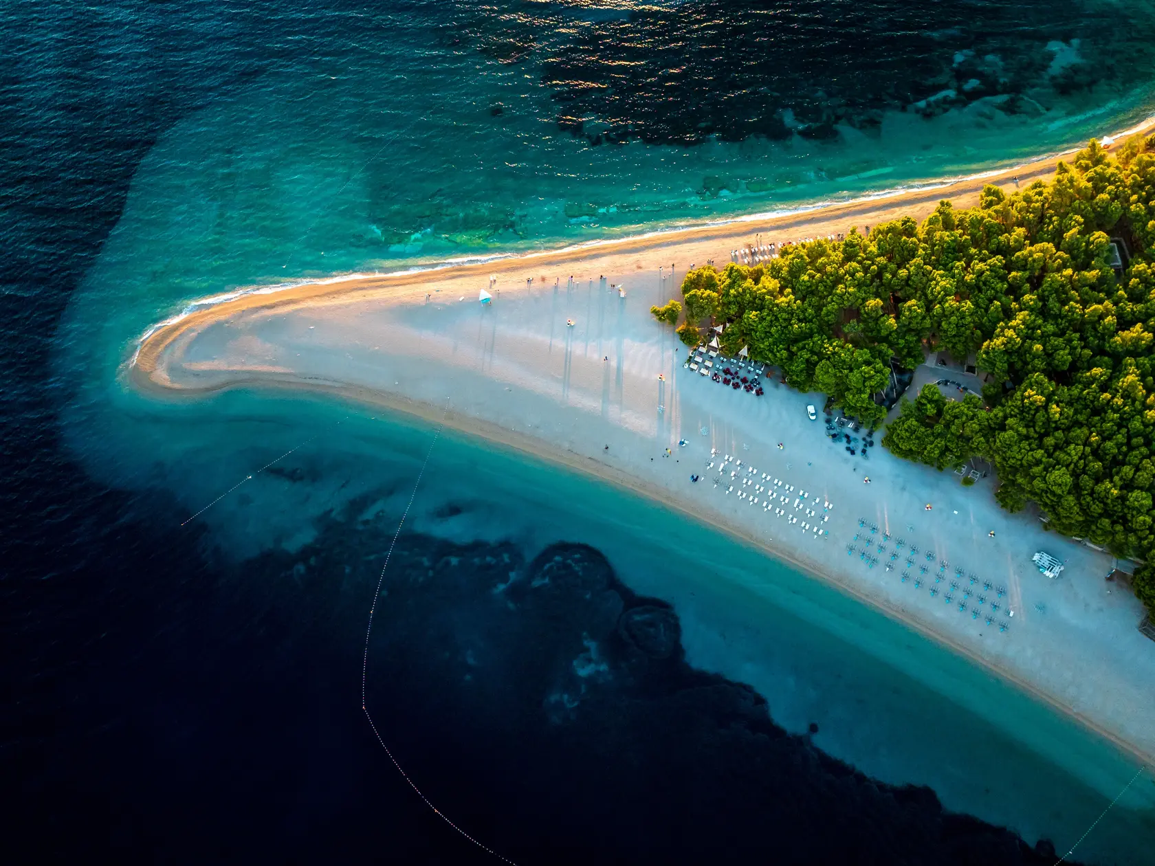 Najfotografovanejšia pláž Chorvátska – Zlatni rat.