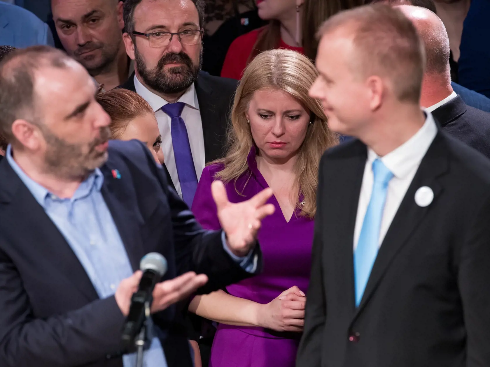 Kandidátka na post prezidenta Slovenskej republiky Zuzana Čaputová, prichádza počas druhého kola do svojej volebnej centrály v bratislavskej Starej tržnici po ohlásení predbežných výsledkov, aby v kruhu priateľov a médii oslávila svoje víťazstvo.
