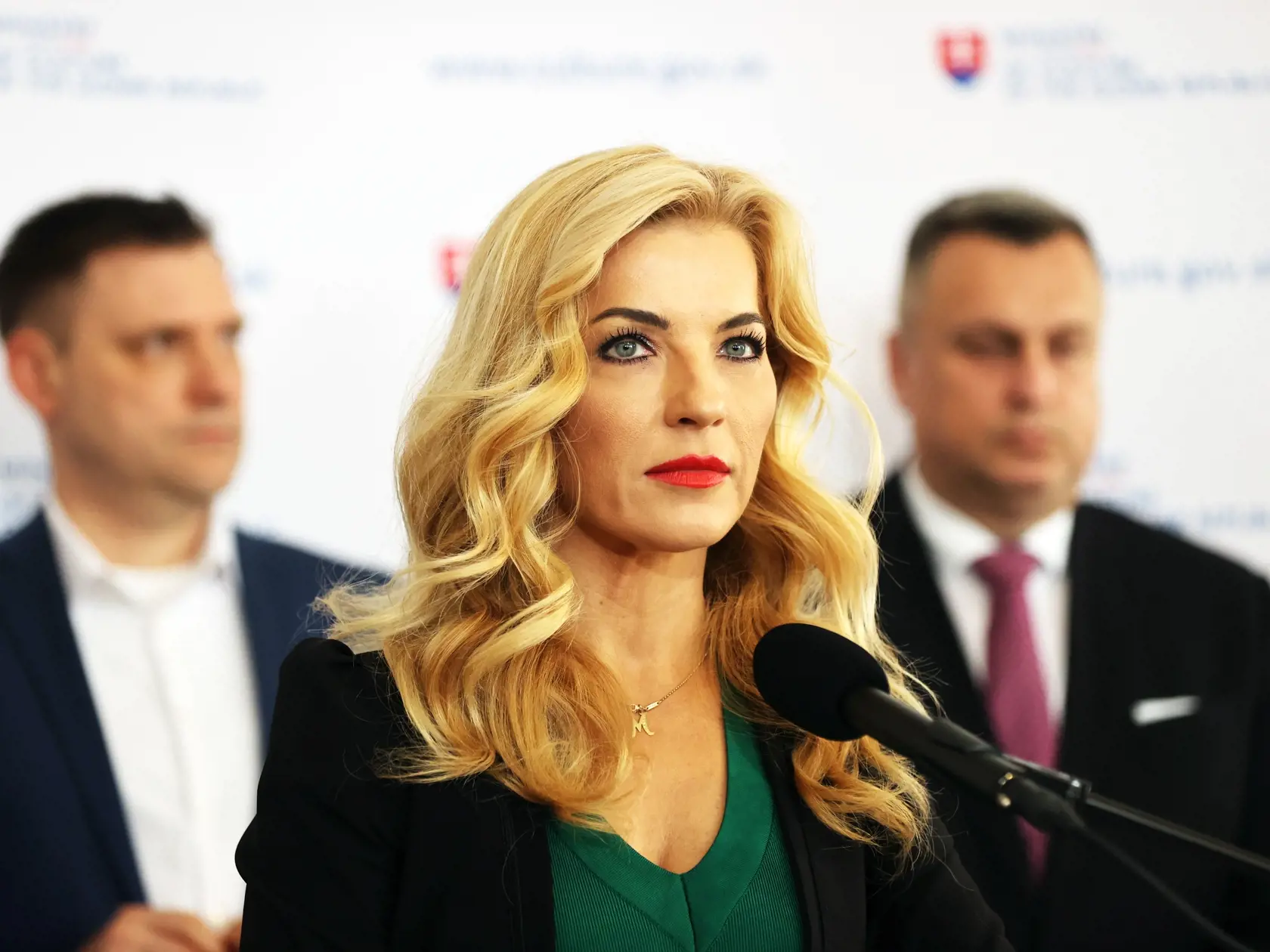 Martina Šimkovičová, Andrej Danko, Tomáš Tataba a Lukáš Machala-generálny tajomník služobného úradu MKSR.