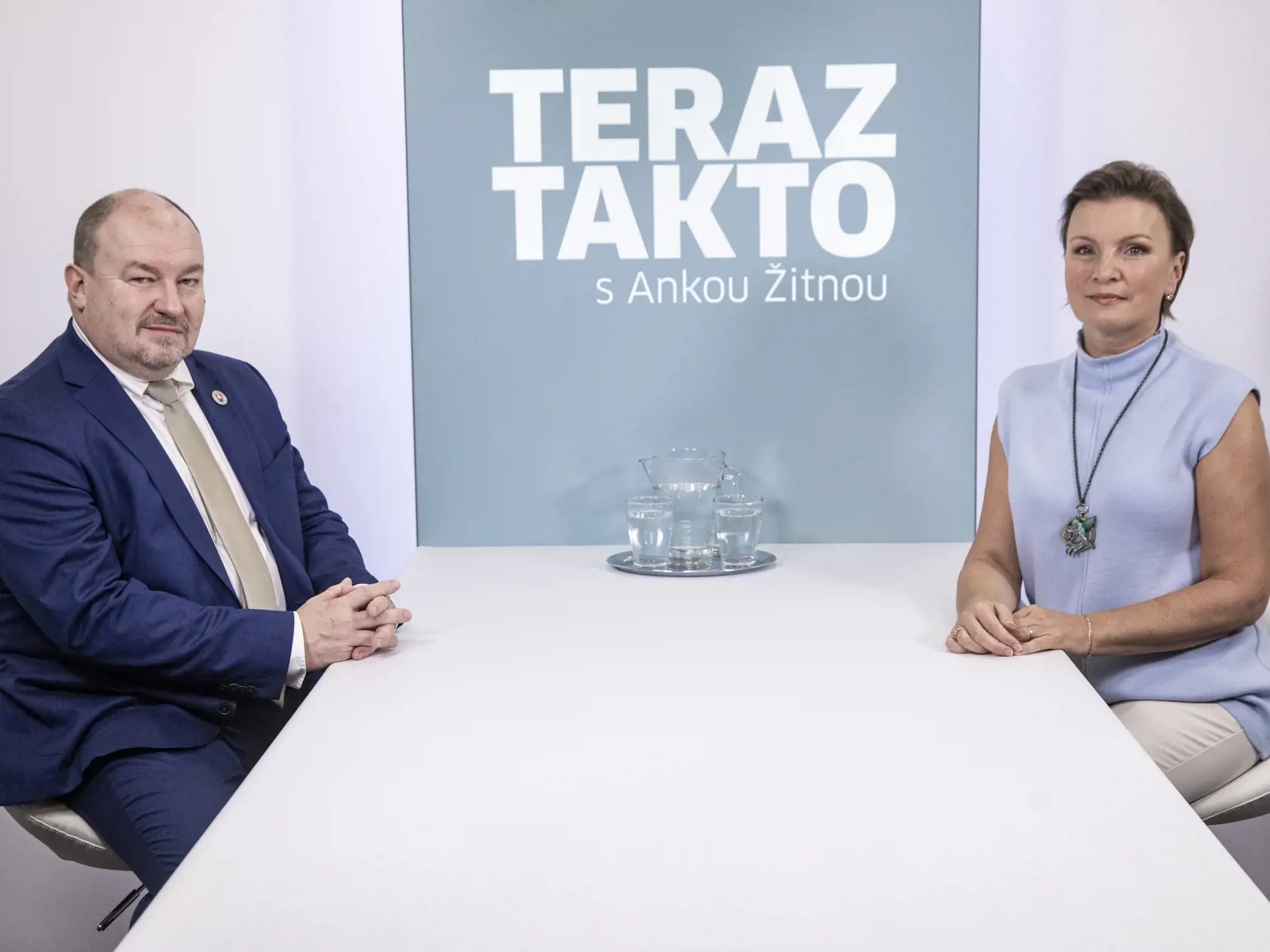 Na snímke je diskusná relácia “Teraz takto”, ktorej hosťom bol  poslanec Národnej rady Slovenskej republiky na kandidátke strany SNS Rudolf Huliak.