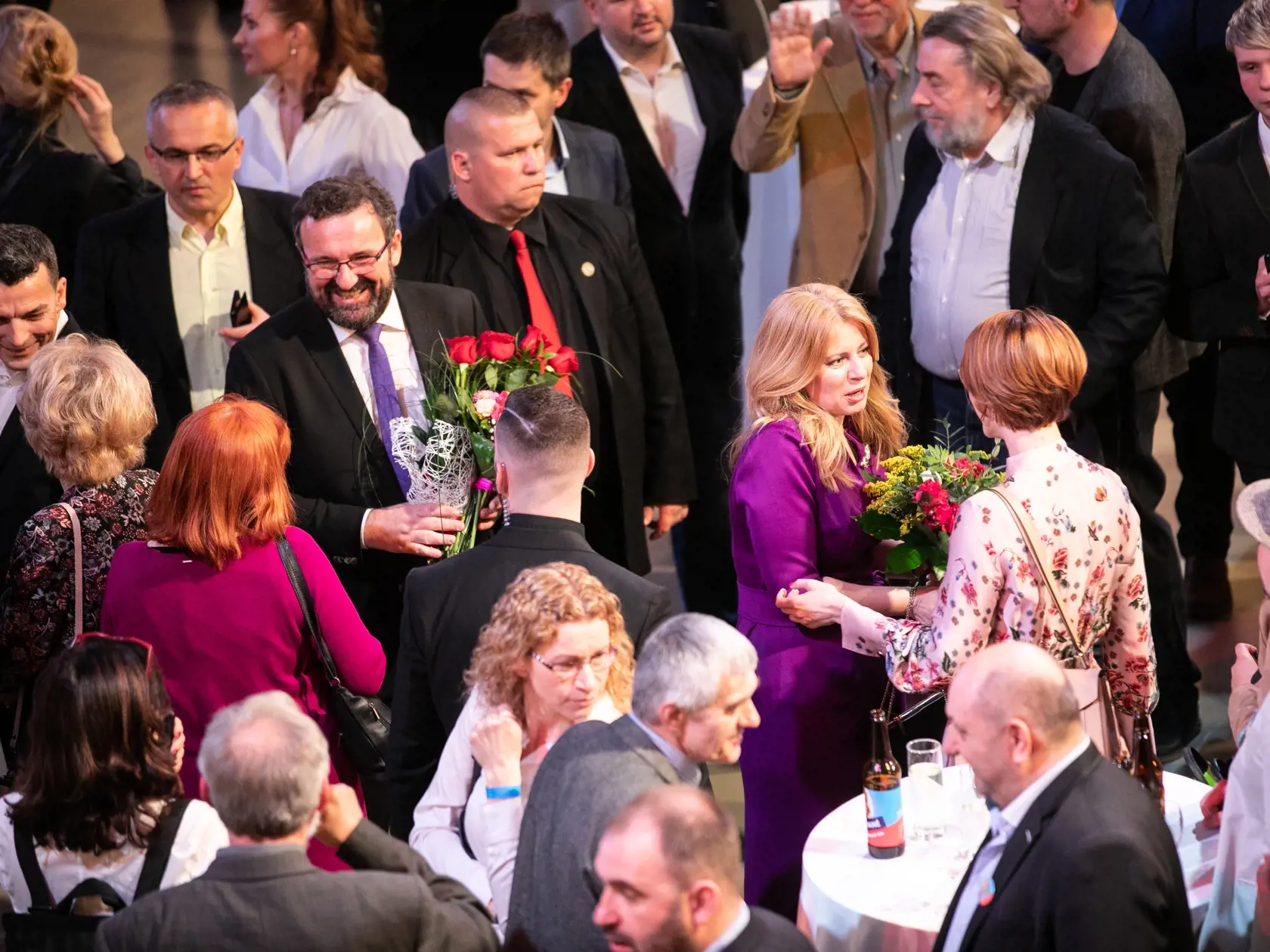 Druhé kolo prezidenskych volieb v štábe Zuzany Čaputovej na fotke Zuzana Čaputová