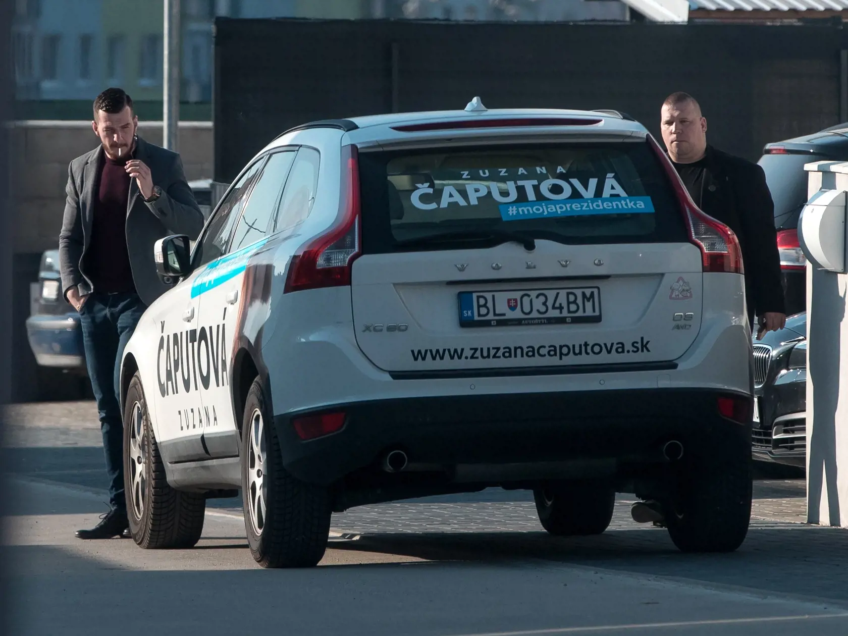 Kandidátka na post prezidenta SR Zuzana Čaputová využívala v predvolebnej kampani na svoju ochranu súkromnú bezpečnostnú službu.