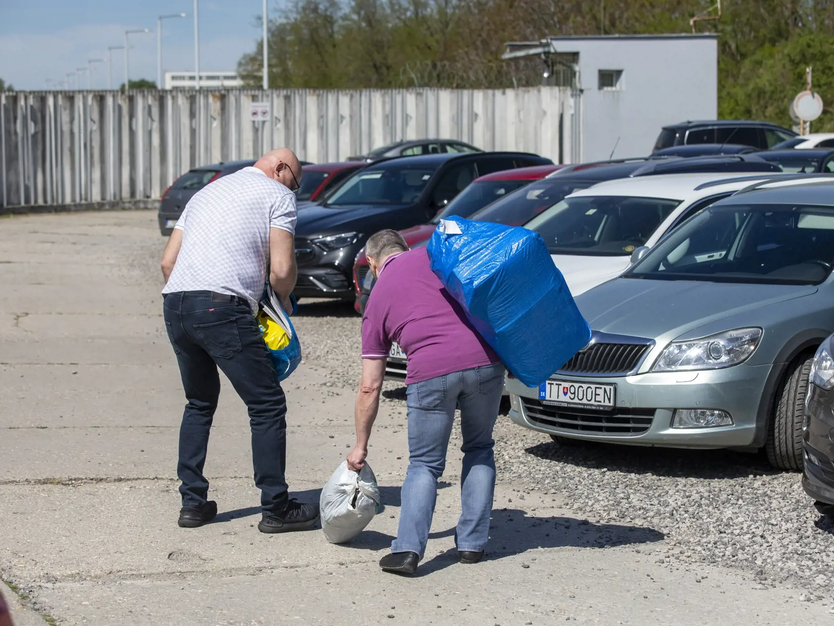   Na snímke je prepustenie Sergeja Kucharenka z väzenia .v Hrnčiarovciach