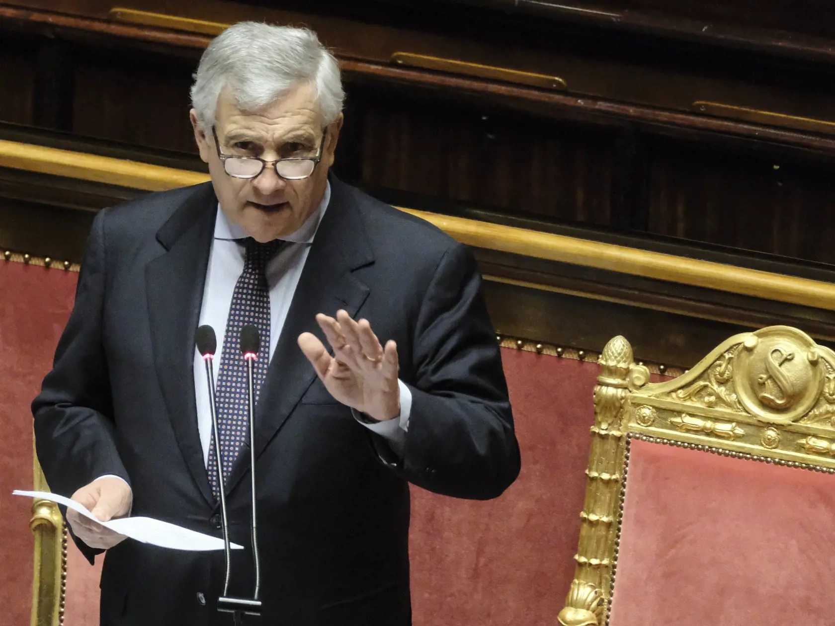 "Nemôžeme riskovať eskaláciu v takejto mimoriadne nestabilnej fáze. Všetci regionálni aktéri musia preukázať zodpovednosť," uviedol  taliansky minister zahraničných vecí Tajani vo vyhlásení.
