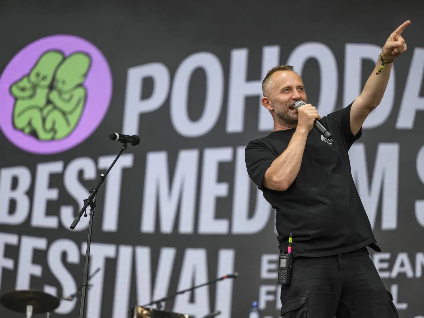 Na snímke riaditeľ Pohody Michal Kaščák víta návštevníkov počas 27. ročníka festivalu Pohoda vo štvrtok 11. júla 2024 v Trenčíne.