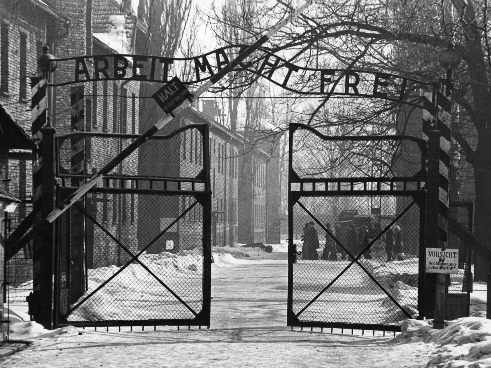Mengele bol známy svojimi neľudskými experimentmi s väzňami.