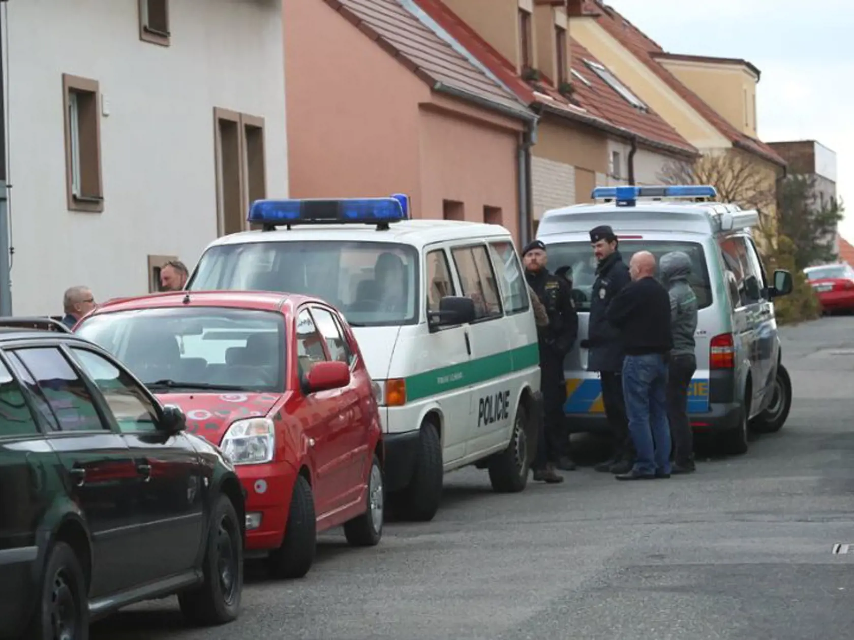 Dan Nekonečný ležal v dome mŕtvy tri dni.