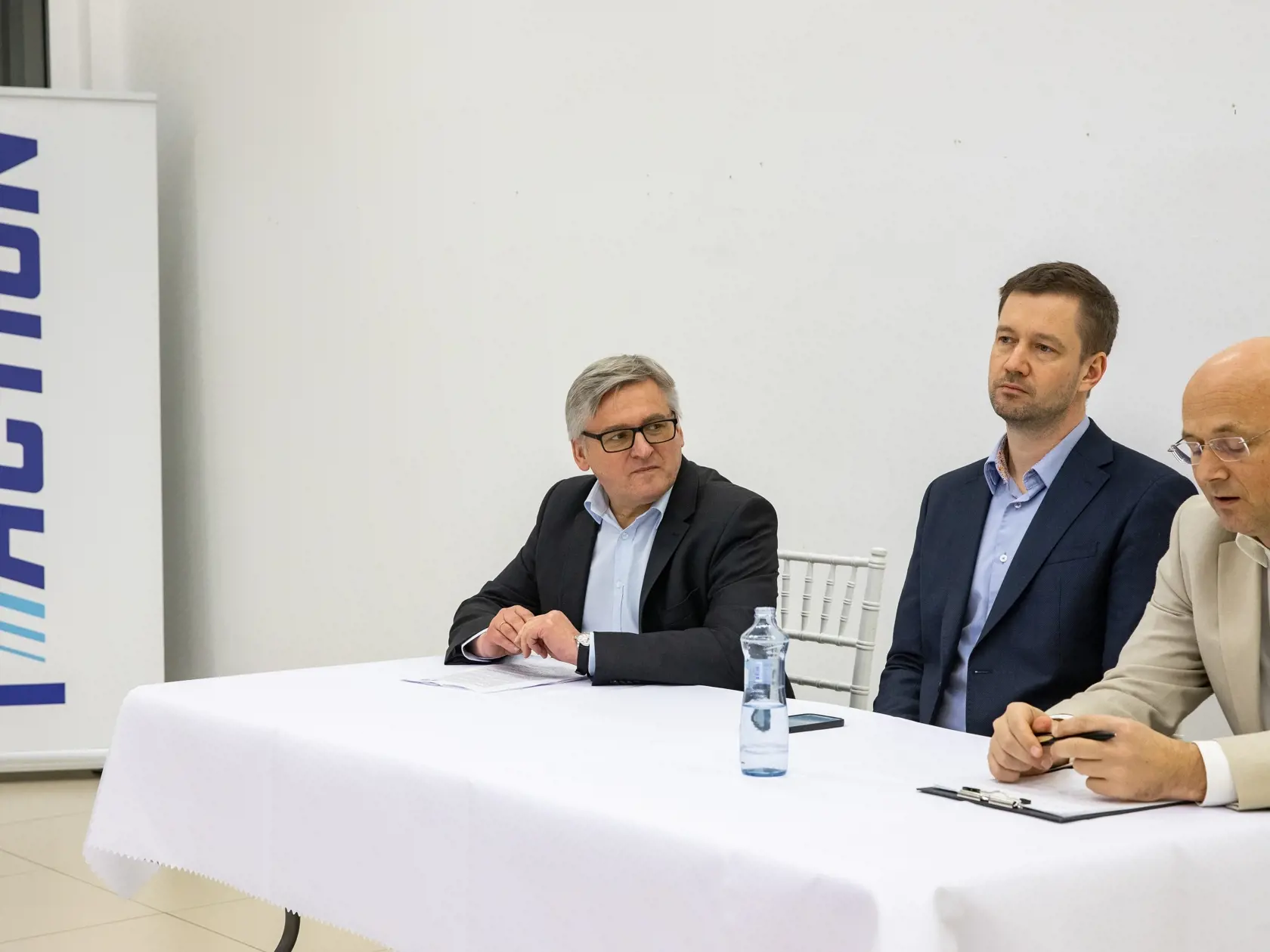 Na snímke je generálny riaditeľ Actionu pre Česko a Slovensko Peter Juliš a Slawomir Nitek.

