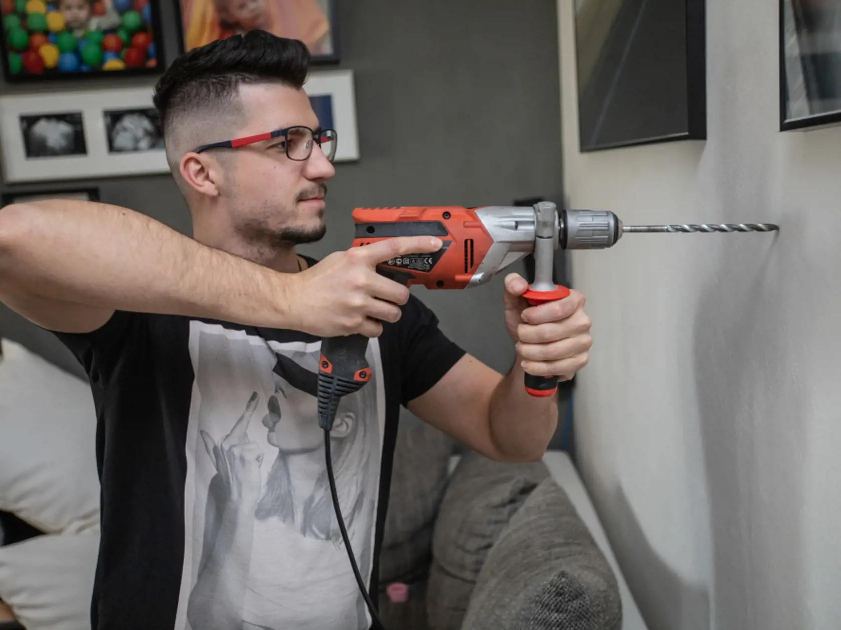Zlé susedské vzťahy vám môžu poriadne znepríjemniť život.