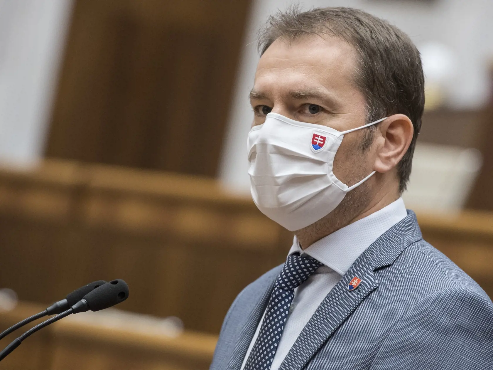 Predseda vlády SR Igor Matovič (OĽaNO) počas príhovoru v rámci 16. schôdze NR SR 23. októbra 2020 v Bratislave.