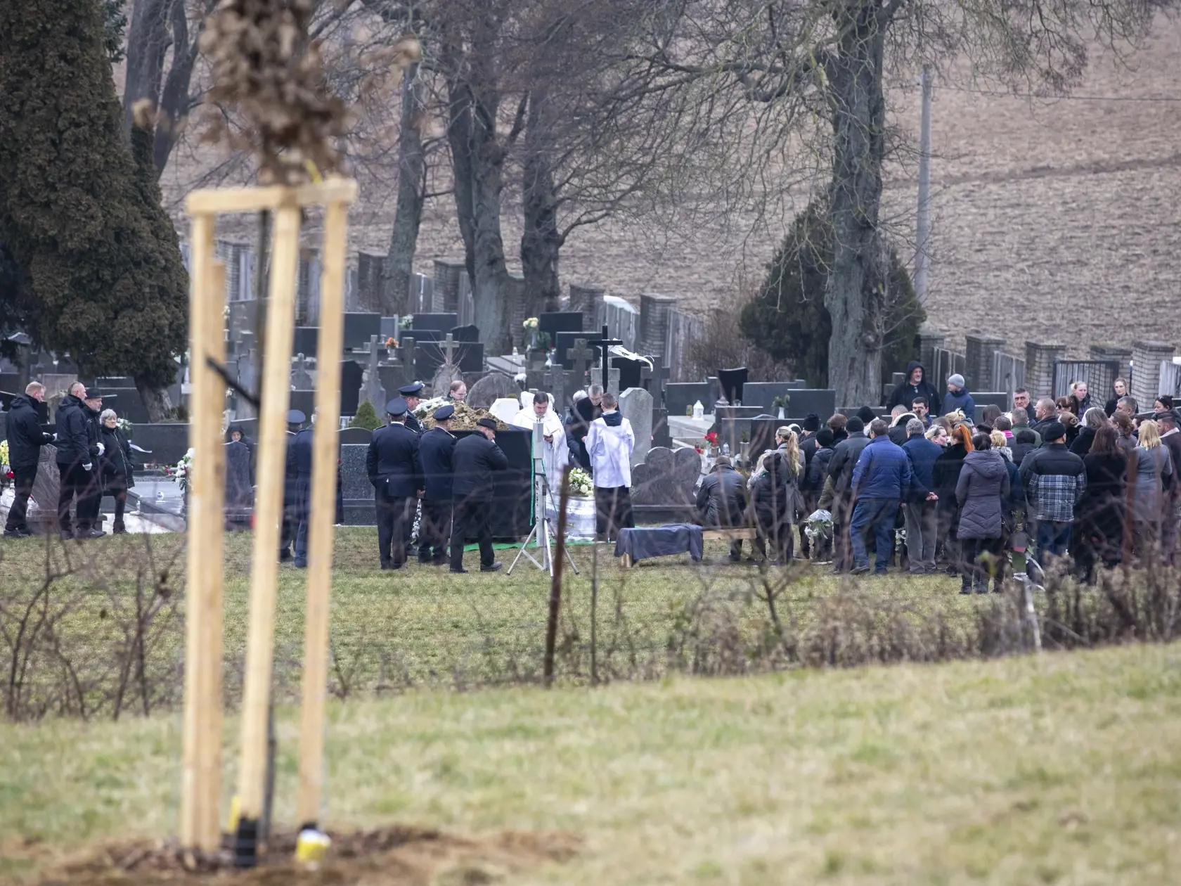 Na snímke je  pohreb 8-ročného tragicky zosnulého chlapca v obci Trstín.