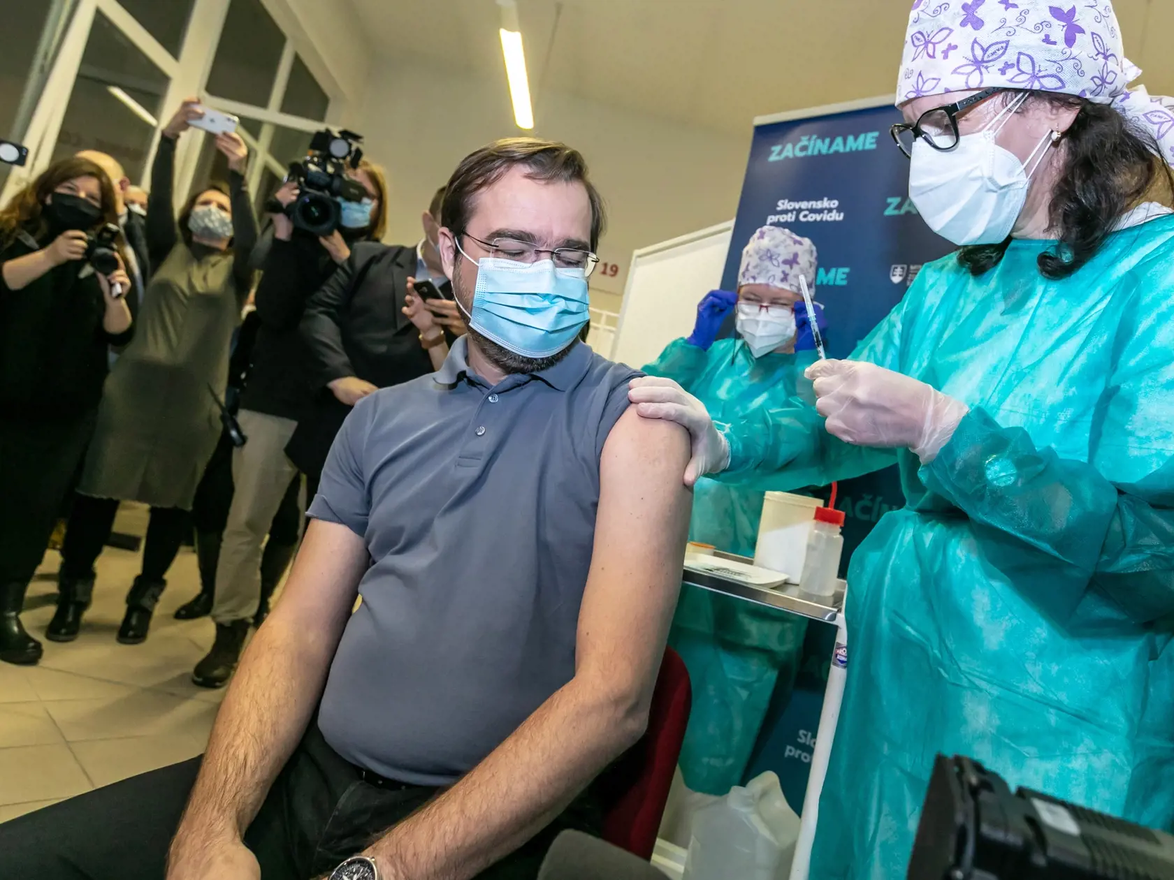 Na snímke očkovanie proti vírusu Covid-19 vo Fakultnej nemocnici v Nitre