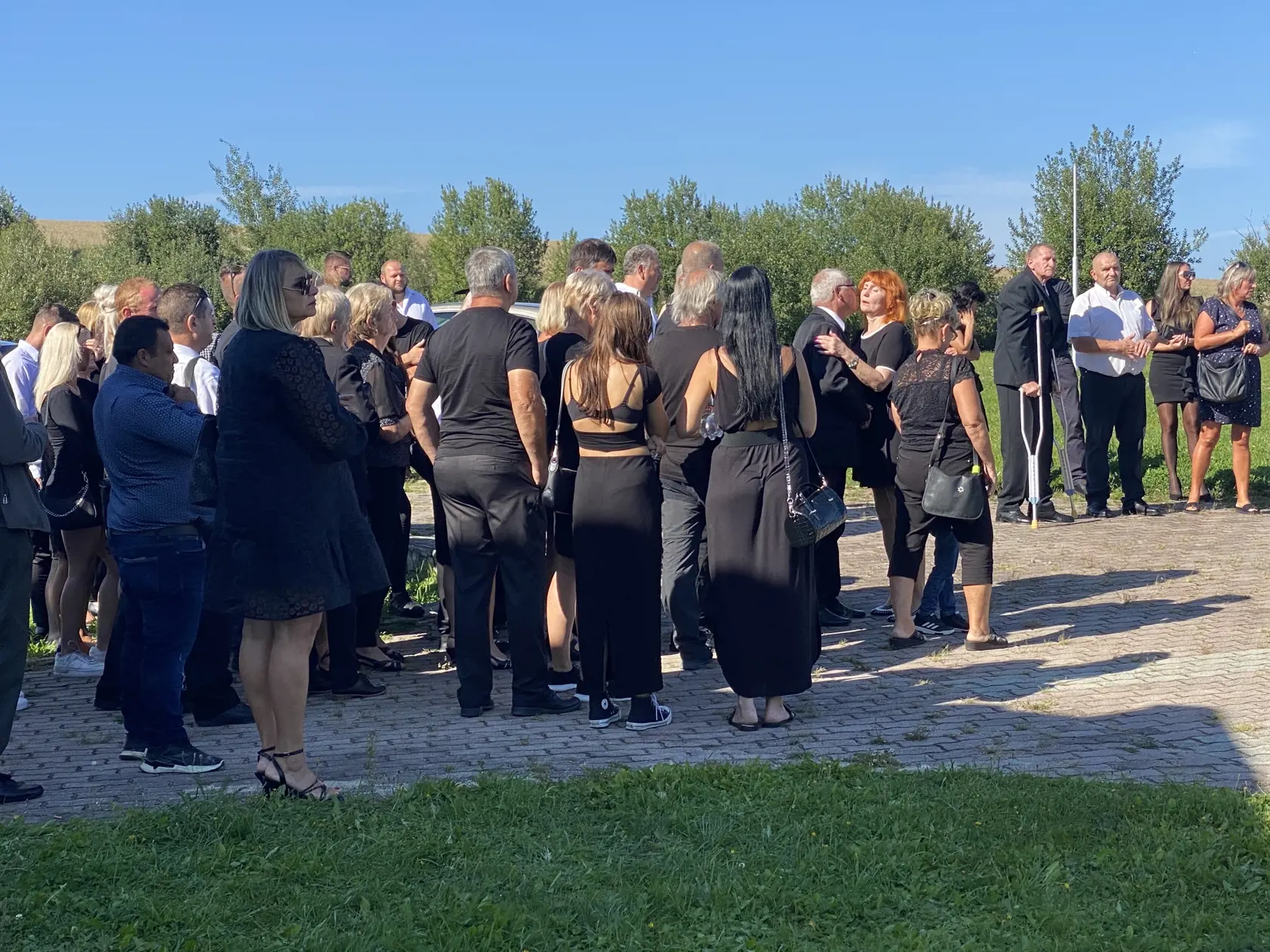 Prejavy ľútosti prišli smútiacej mame Daniele prejaviť stovky ľudí.