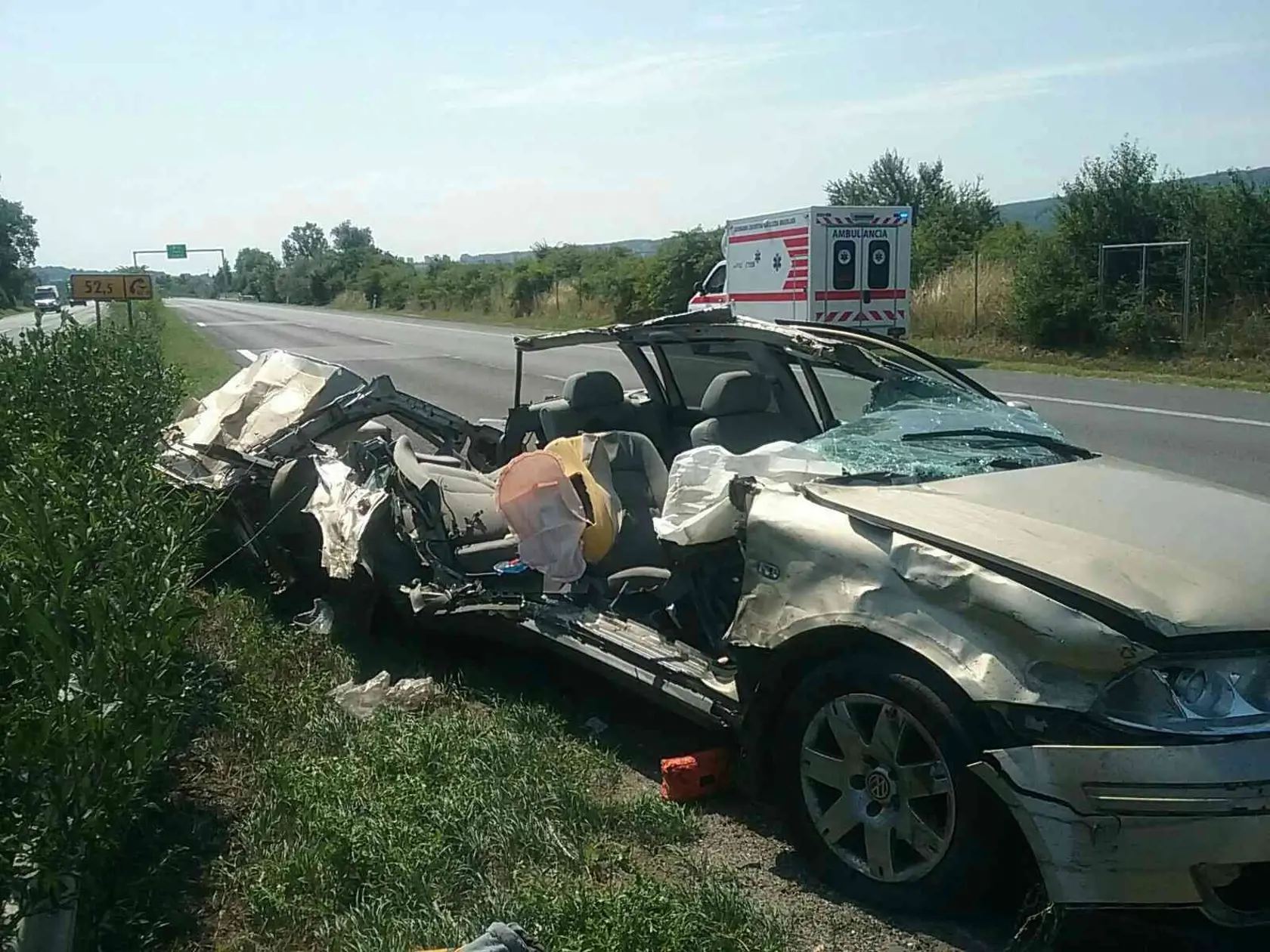 Pri tragickej dopravnej nehode, ktorá sa stala na diaľnici D2 v smere do Bratislavy, zahynul jeden človek.