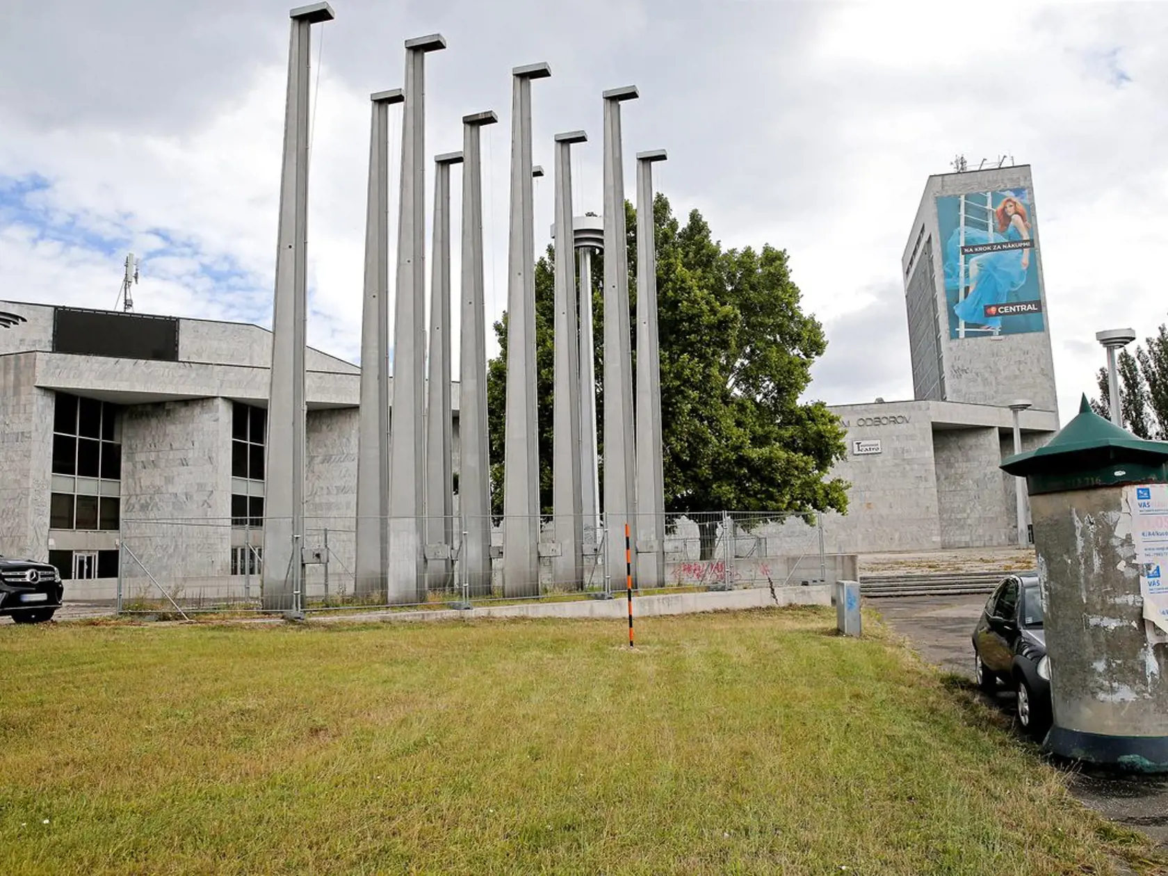 Dom odborov Istropolis