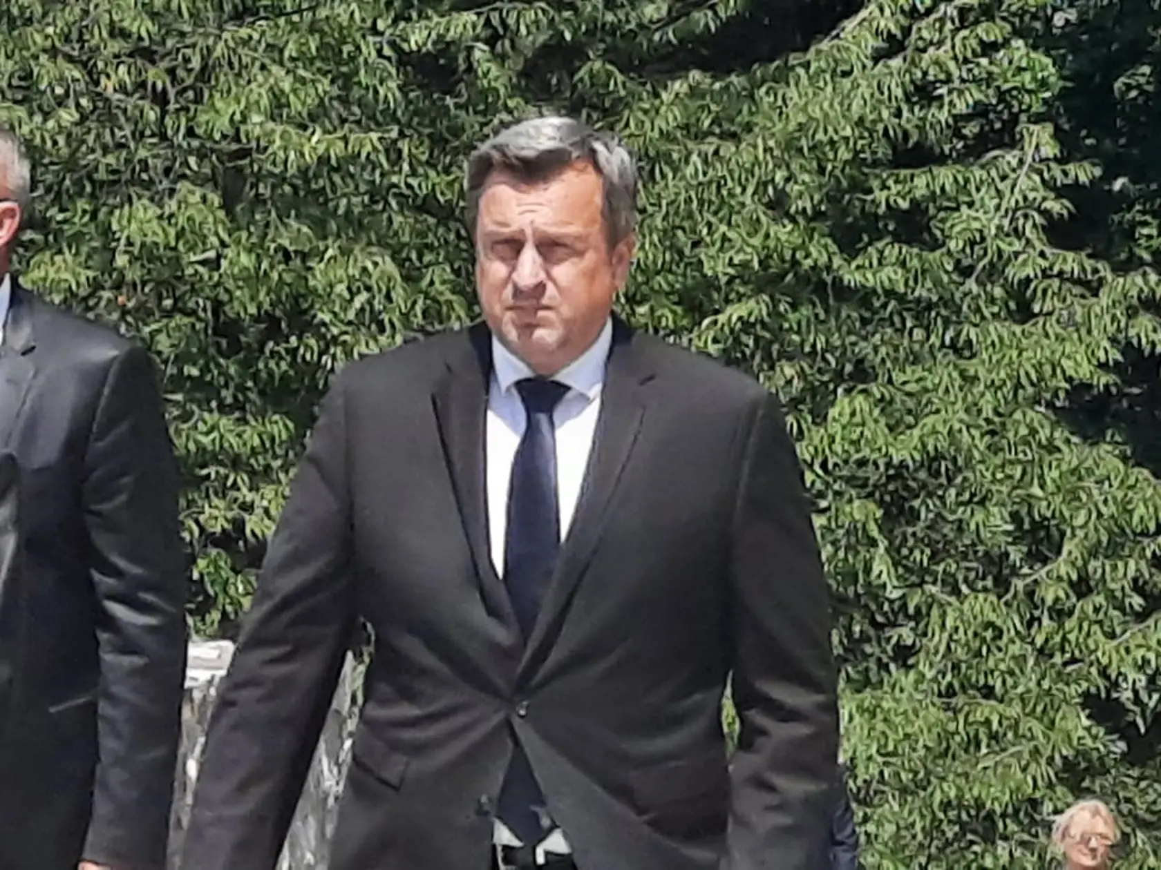 Aj predseda SNS Andrej Danko sa prišiel poslednýkrát rozlúčiť s Jaroslavom Paškom.