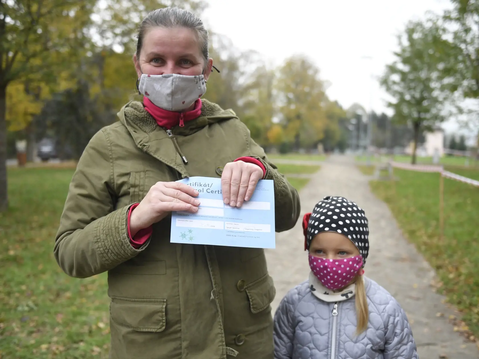 Približne 99 percent testovaných Slovákov dostalo certifikát s negatívnym výsledkom.
