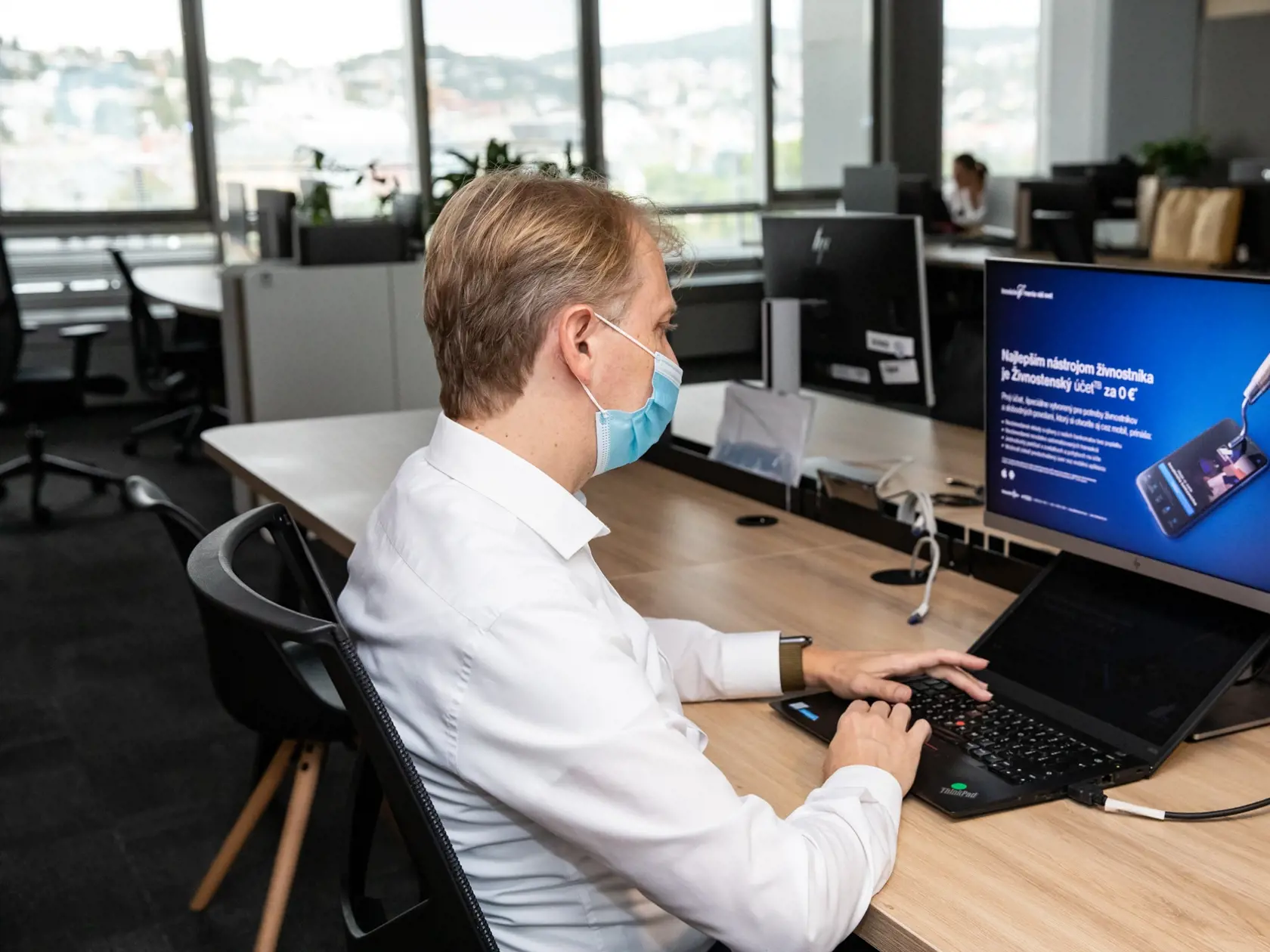 Certifikát s výsledkom testu vám môžu skontrolovať napríklad aj v banke.
