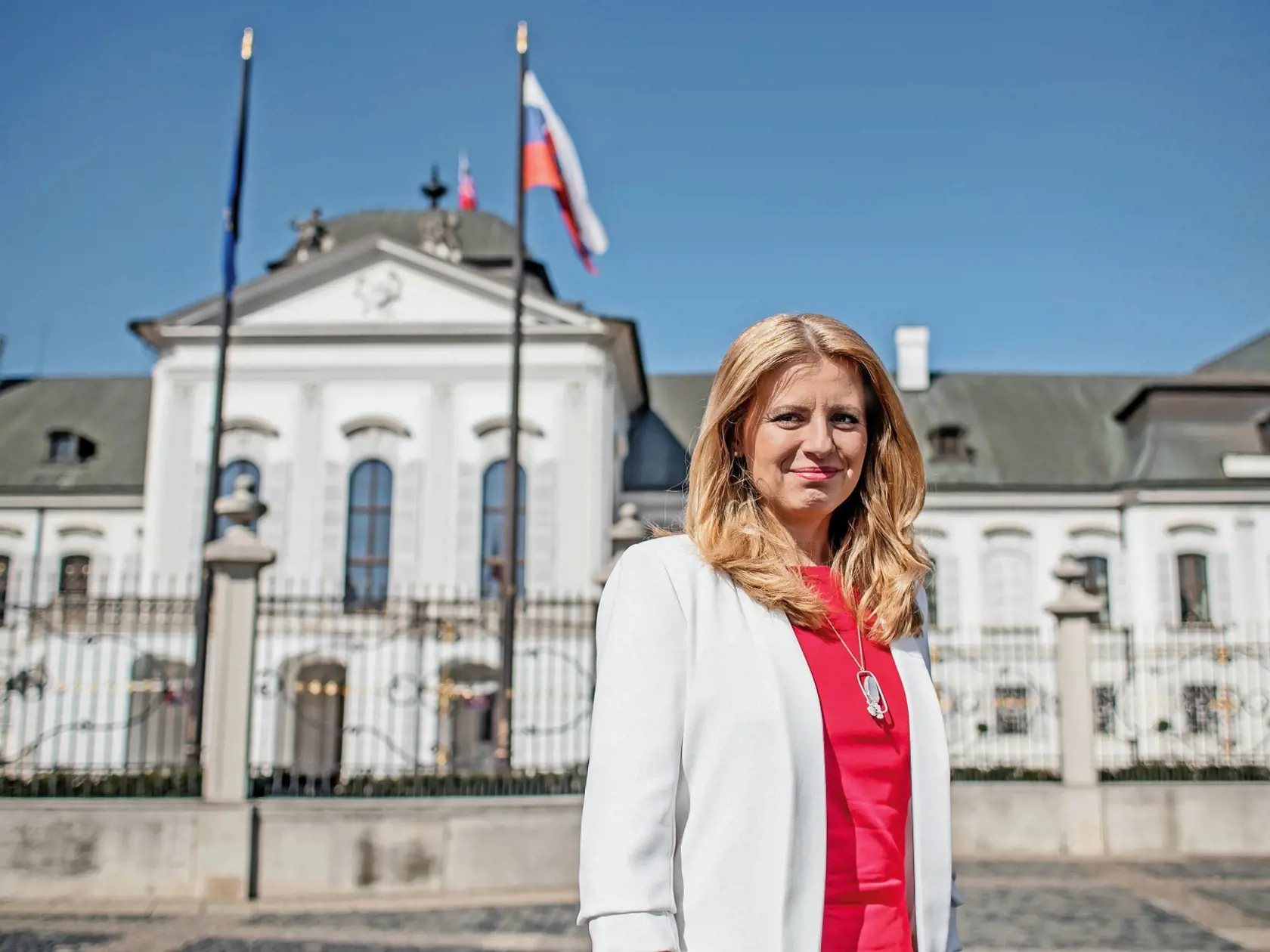 Z právničky prezidentka: Zuzana Čaputová je prvou ženou na Slovensku, ktorú voliči posunuli do Grasalkovičovho paláca.
