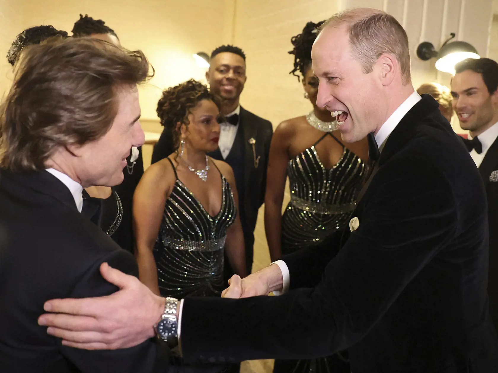 Tom Cruise a William sa na akcii srdečne zvítali.