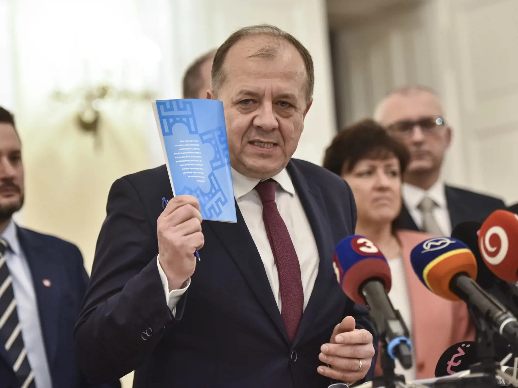 Tvrdí, že už nevidia inú možnosť, len sa pridať k štrajku ostatných zástupcov samospráv. "Chceme naďalej upozorňovať na tieto stále aktuálne problémy," spresnila hovorkyňa.