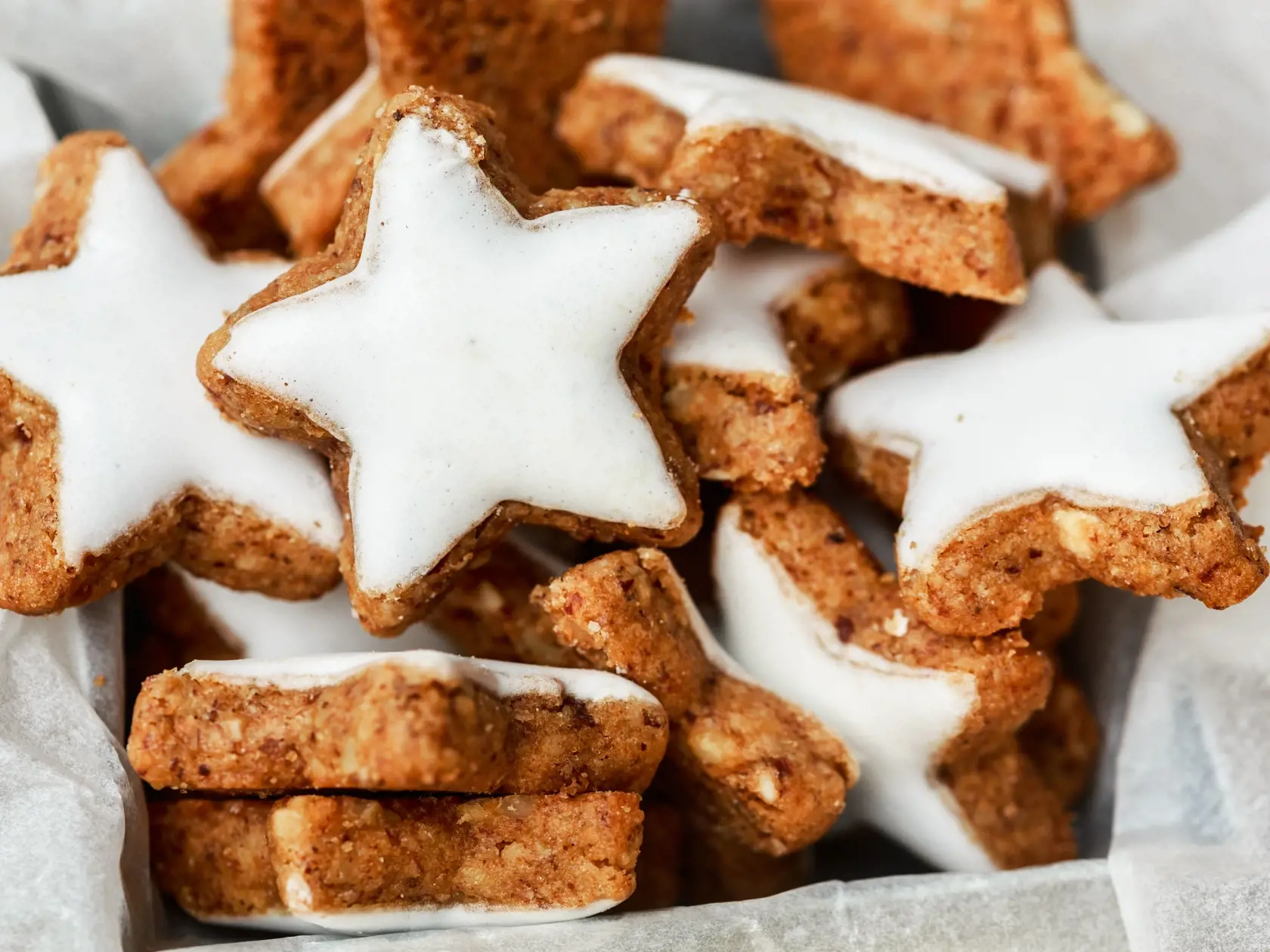 cinnamon biscuit