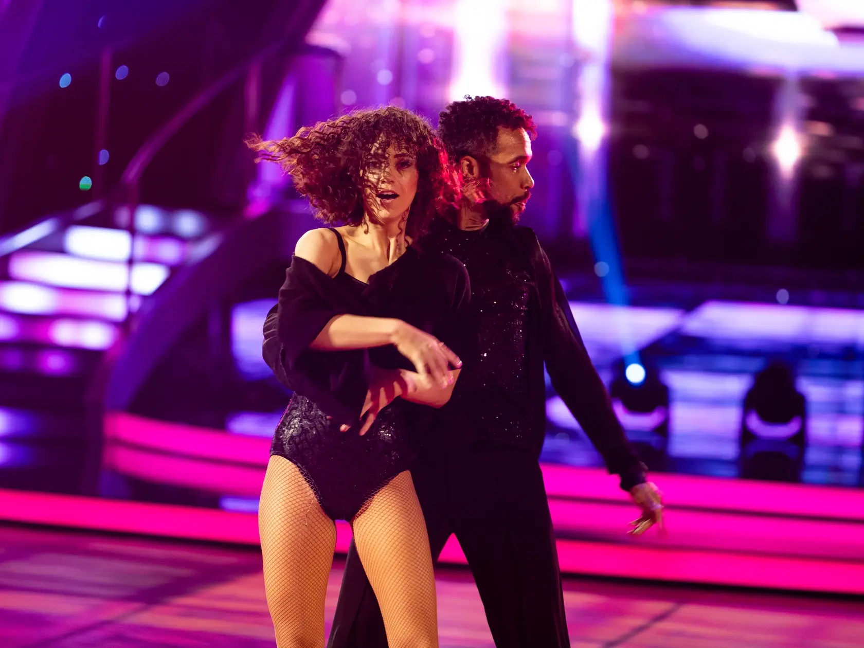 Na snímke Ráchel Šoltésová a Titus Ablorh v šiestom kole Let's dance 2025. 