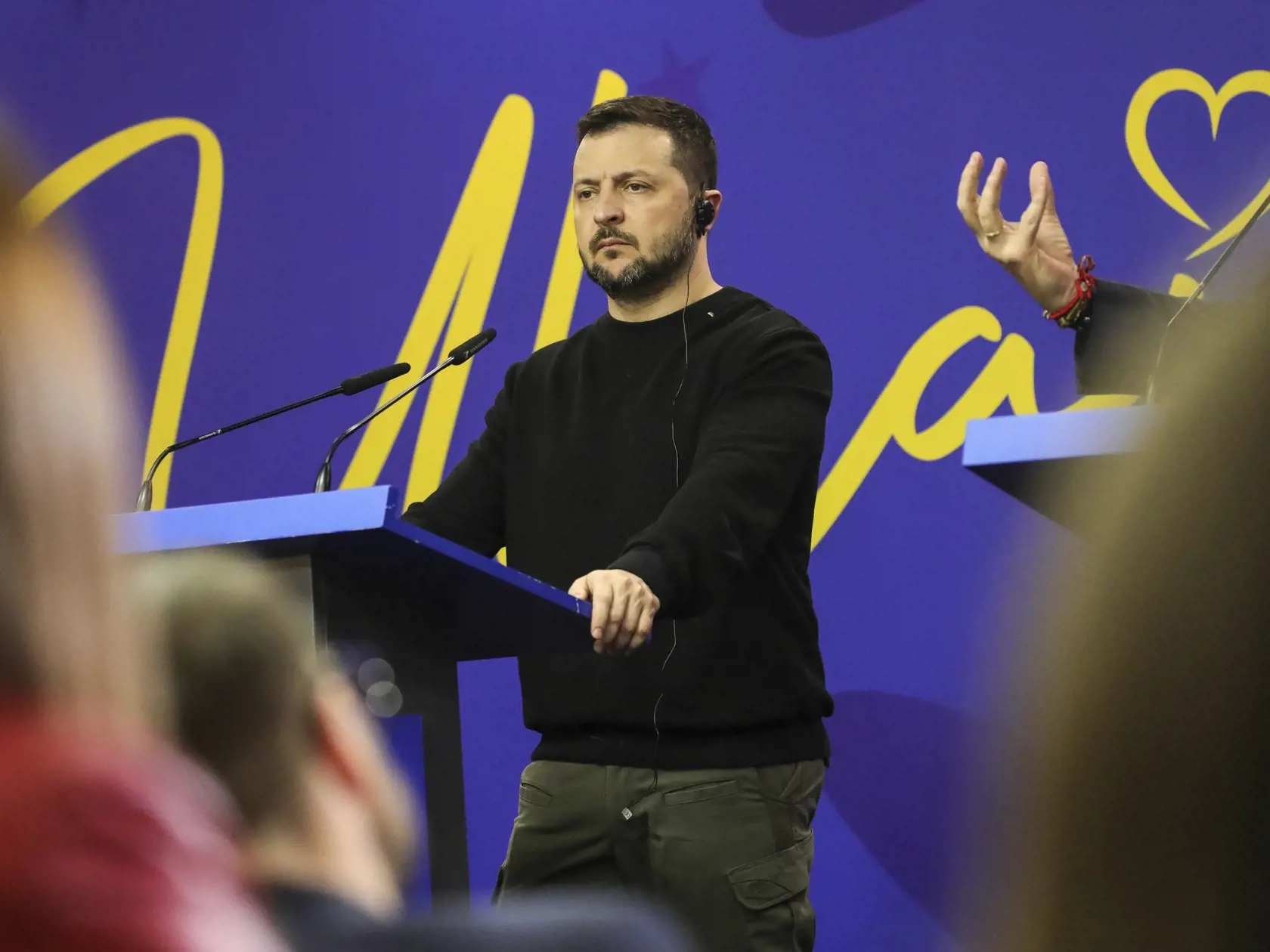 Ukrajinský prezident Volodymyr Zelenskyj počas tlačovej konferencie po summite lídrov krajín západného Balkánu v Tirane v stredu 28. februára 2024.
