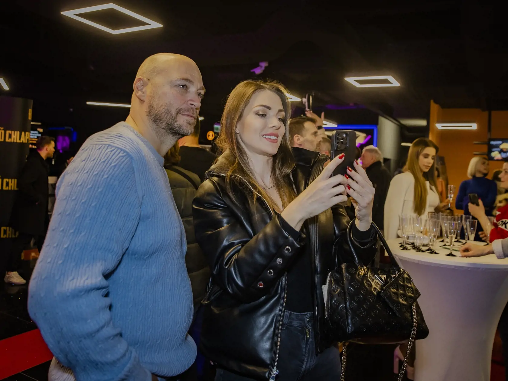 Na snímke Martina Schindlerová s už ex partnerom Marcelom Borisom počas slávnostnej premiéry filmu Buď chlap!