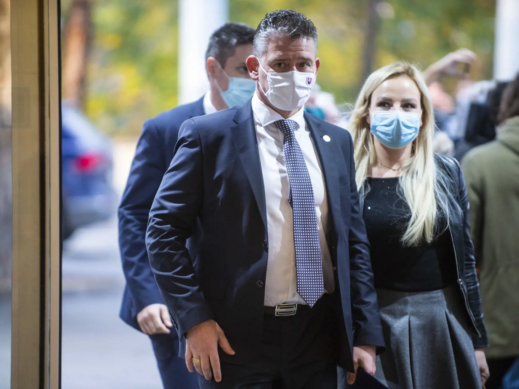 Na snímke minister vnútra SR Roman Mikulec (OĽaNO) prichádza na zasadnutie Ústredného krízového štábu SR 2. novembra 2020 v Bratislave. FOTO TASR - Jakub Kotian