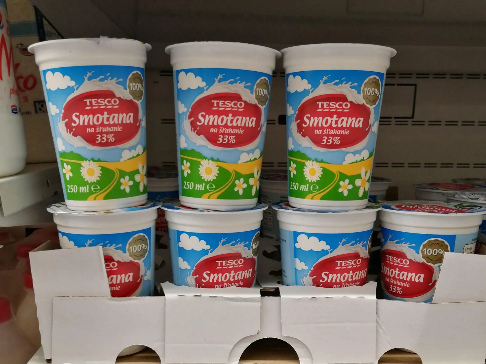 SMOTANA: December 0,99 €, Február 0,99 €.