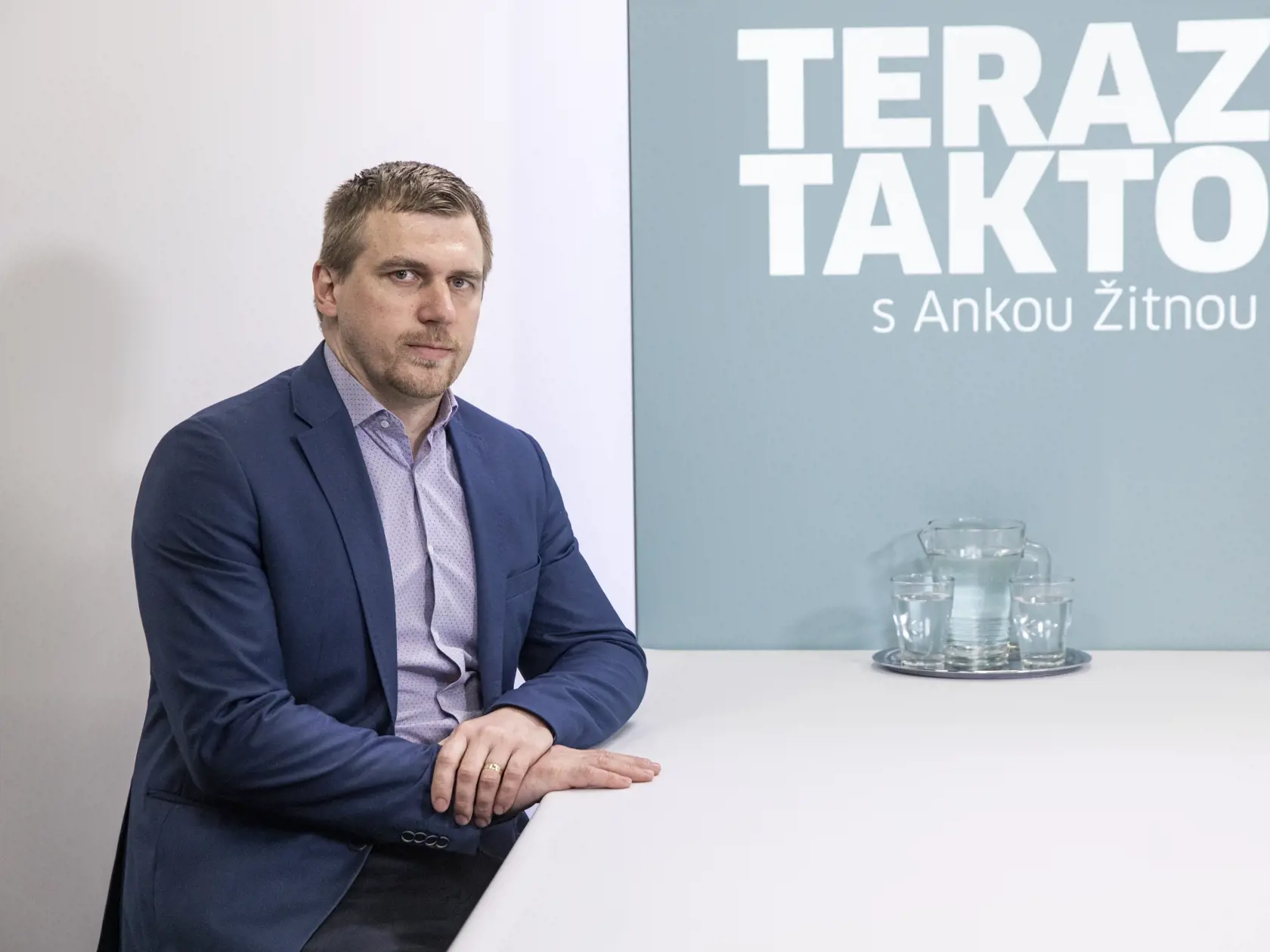Filip Kuffahovoril o svojom lete vrtuľníkom a jazde na štvrkolke v lesoch.