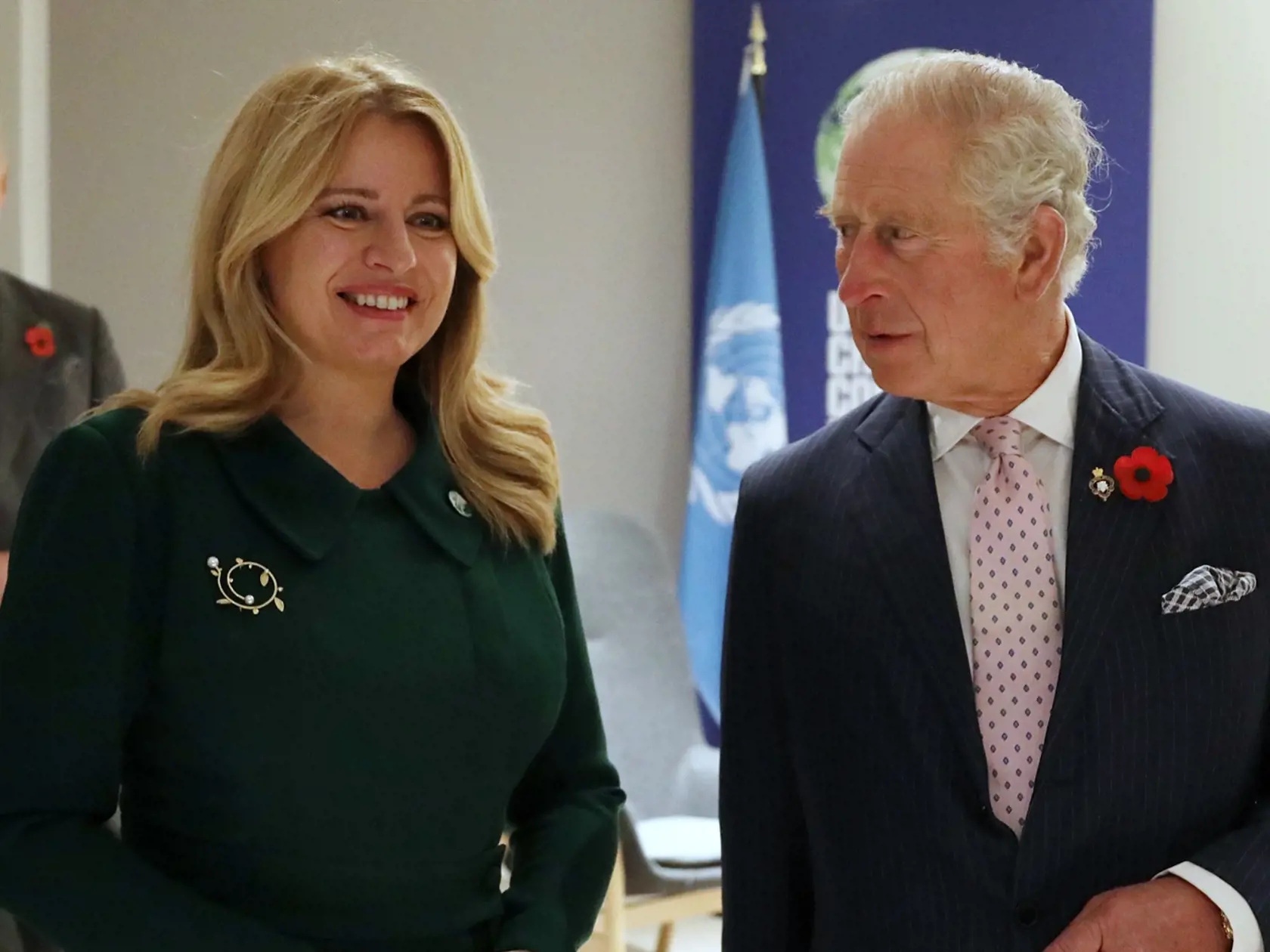 Slovenská prezidentka Zuzana Čaputová sa v rámci klimatickej konferencie v škótskom Glasgowe stretla s britským princom Charlesom, s ktorým diskutovala o opatreniach na ochranu klímy.