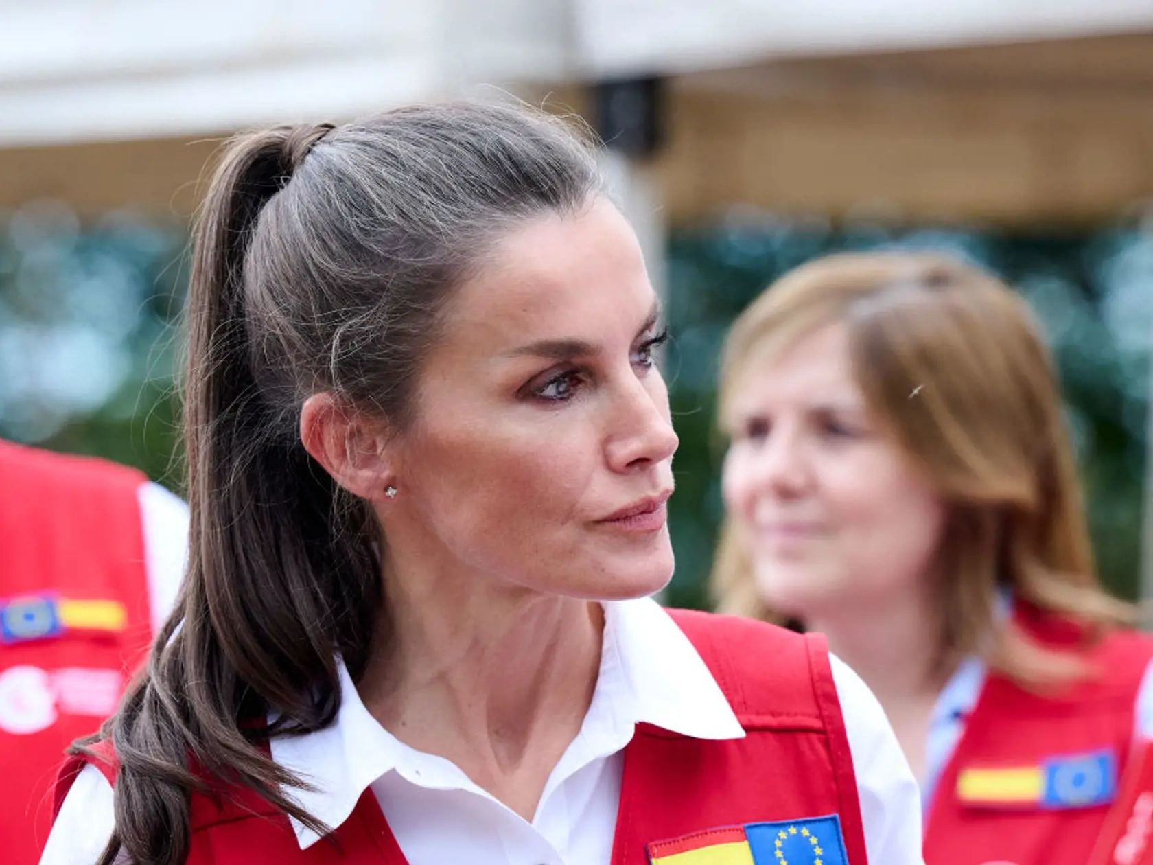 Španielska kráľovná Letizia sa v mnohom podobá na britskú princeznú Kate - a to nielen výzorom. Obe sú veľmi aktívne a často sa stretávajú s ľuďmi, pričom preferujú bezprostredný kontakt.